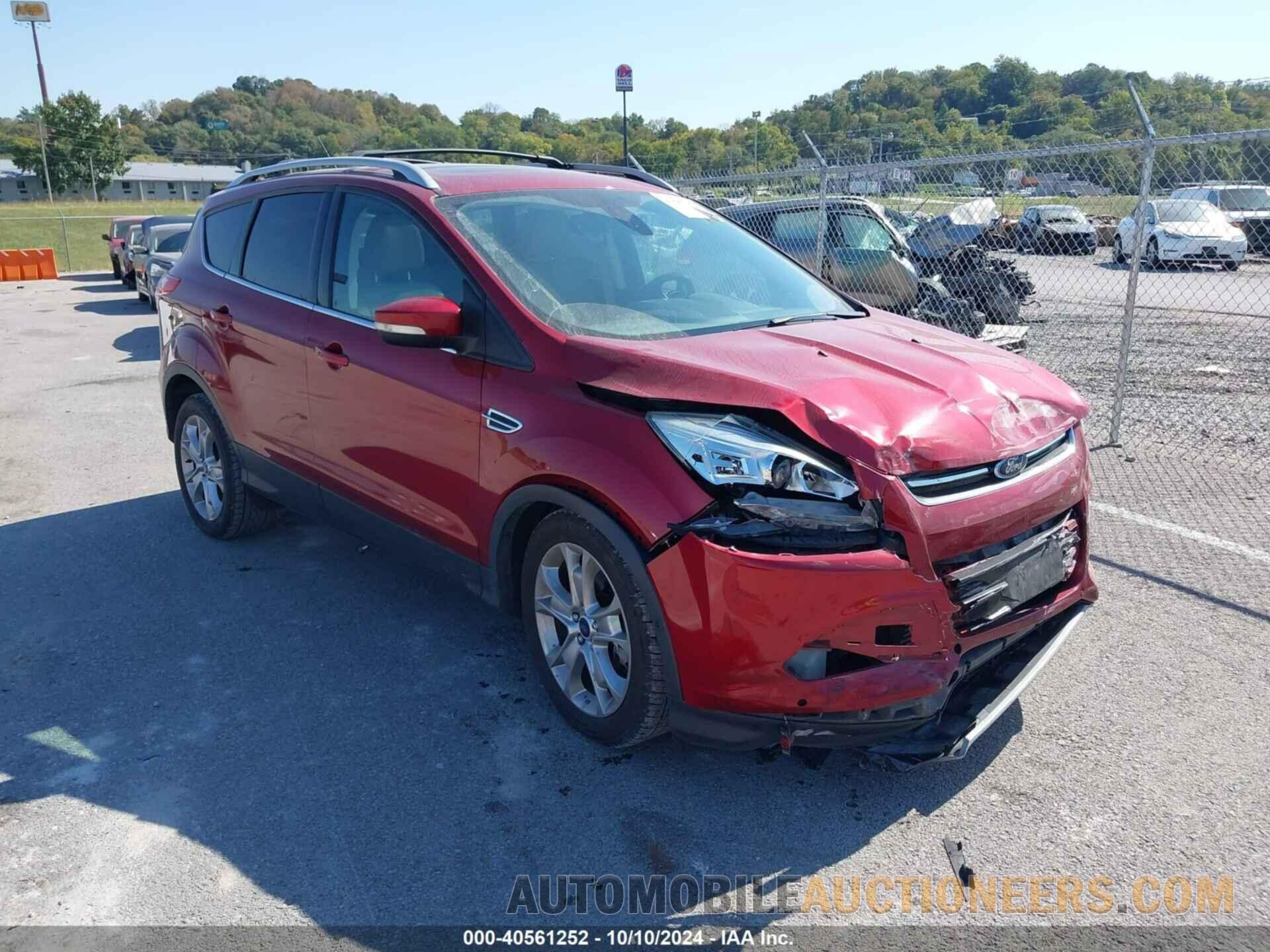 1FMCU0J95FUB61746 FORD ESCAPE 2015