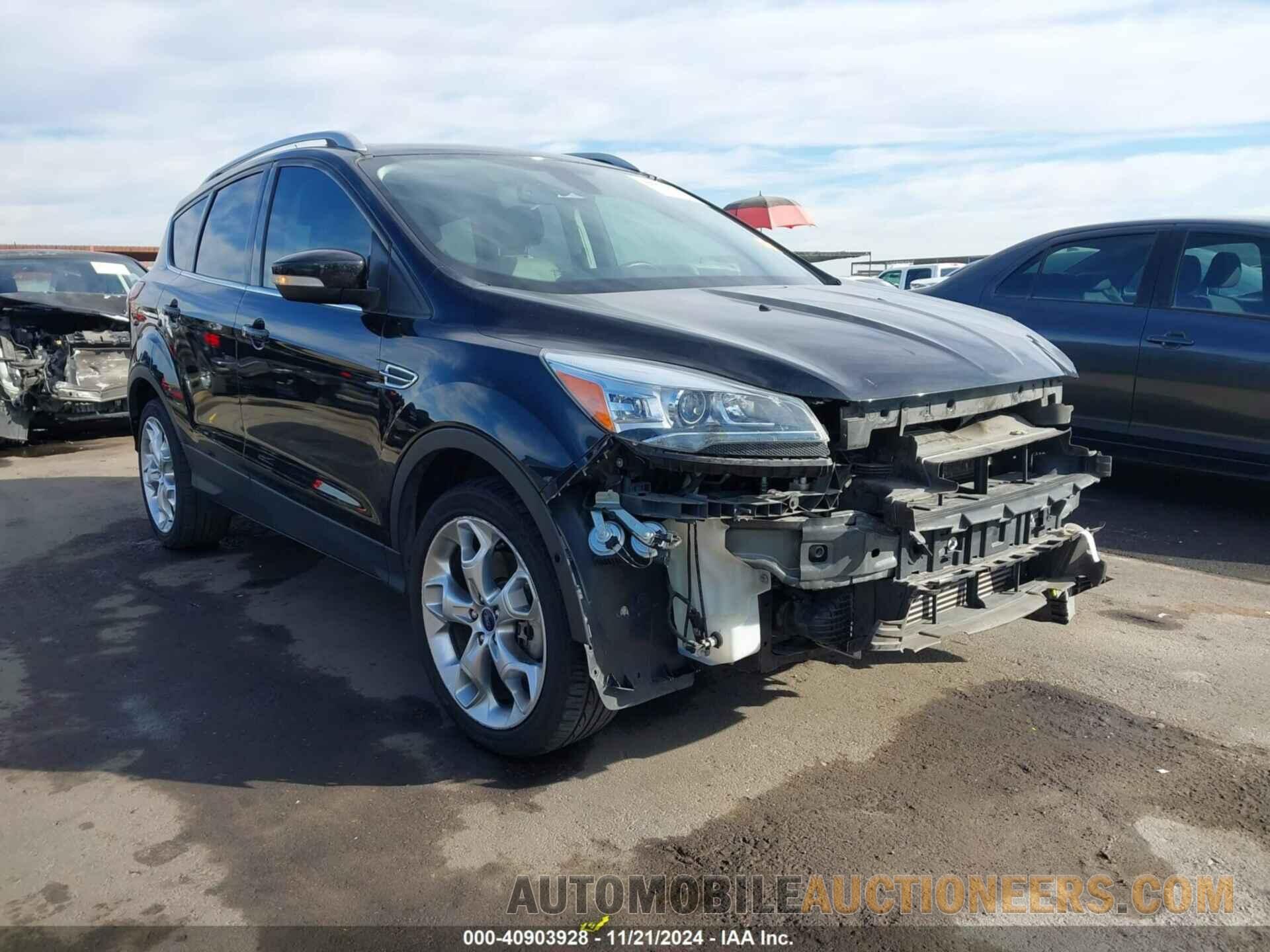 1FMCU0J95FUB95587 FORD ESCAPE 2015