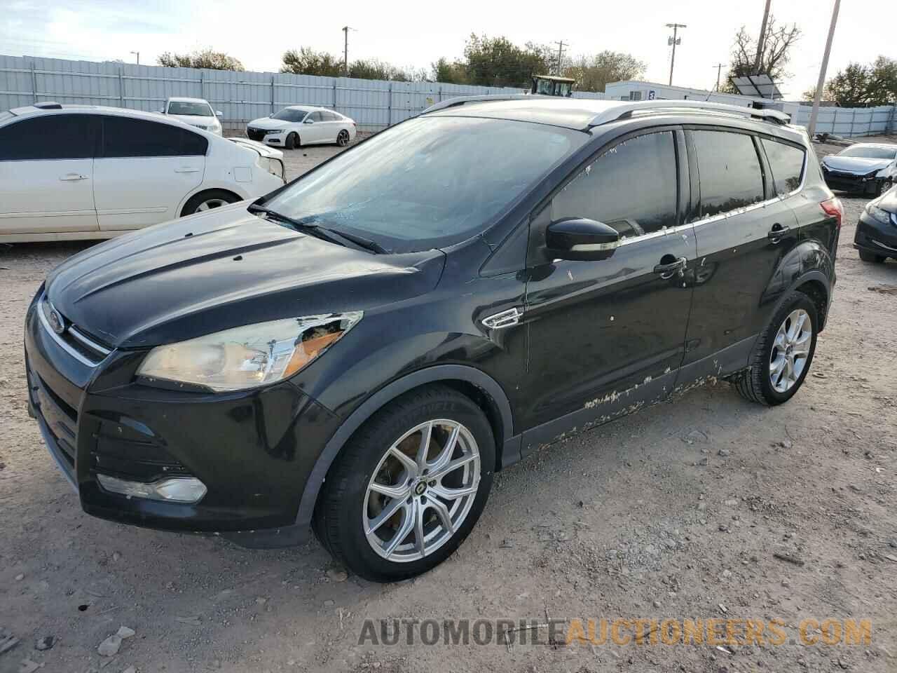 1FMCU0J95GUC14124 FORD ESCAPE 2016