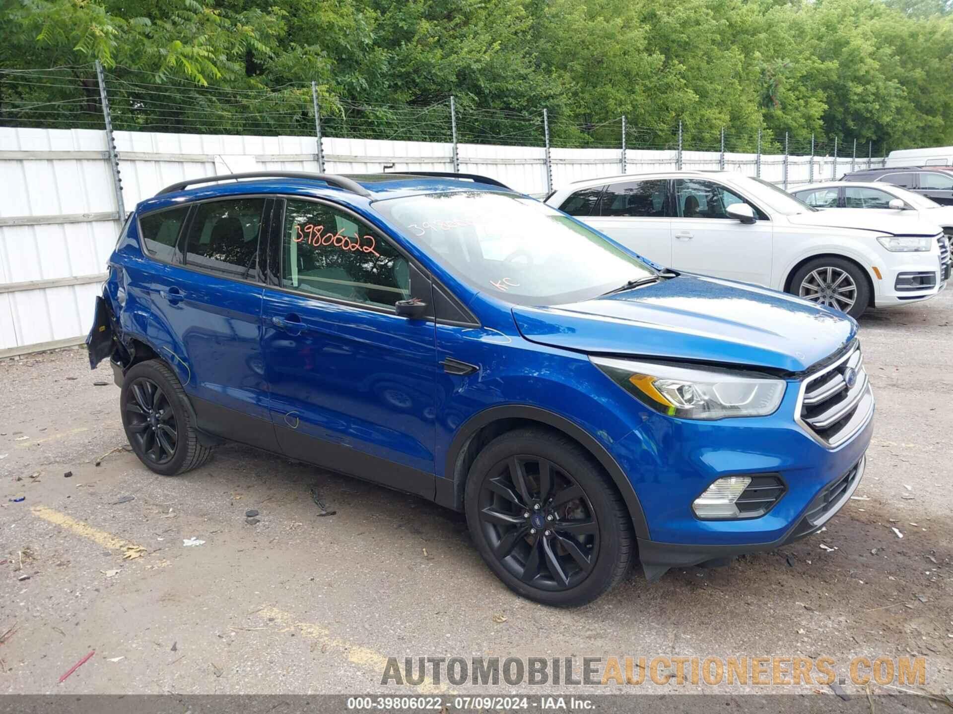 1FMCU0J95HUF10522 FORD ESCAPE 2017