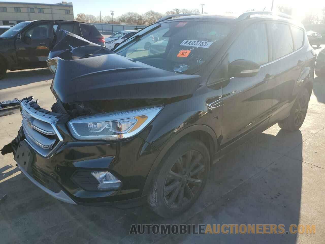 1FMCU0J95JUB17495 FORD ESCAPE 2018