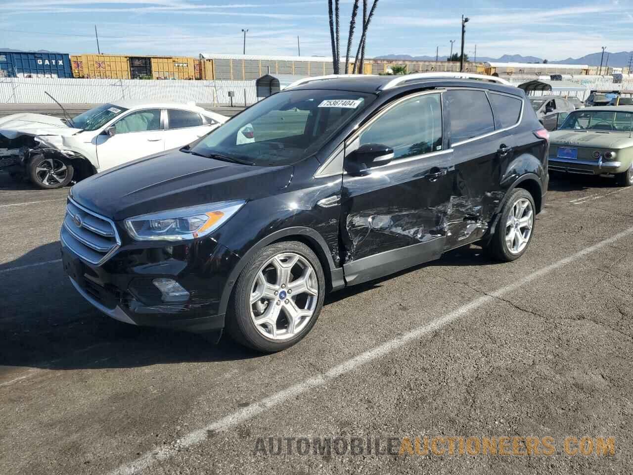 1FMCU0J95JUD51295 FORD ESCAPE 2018