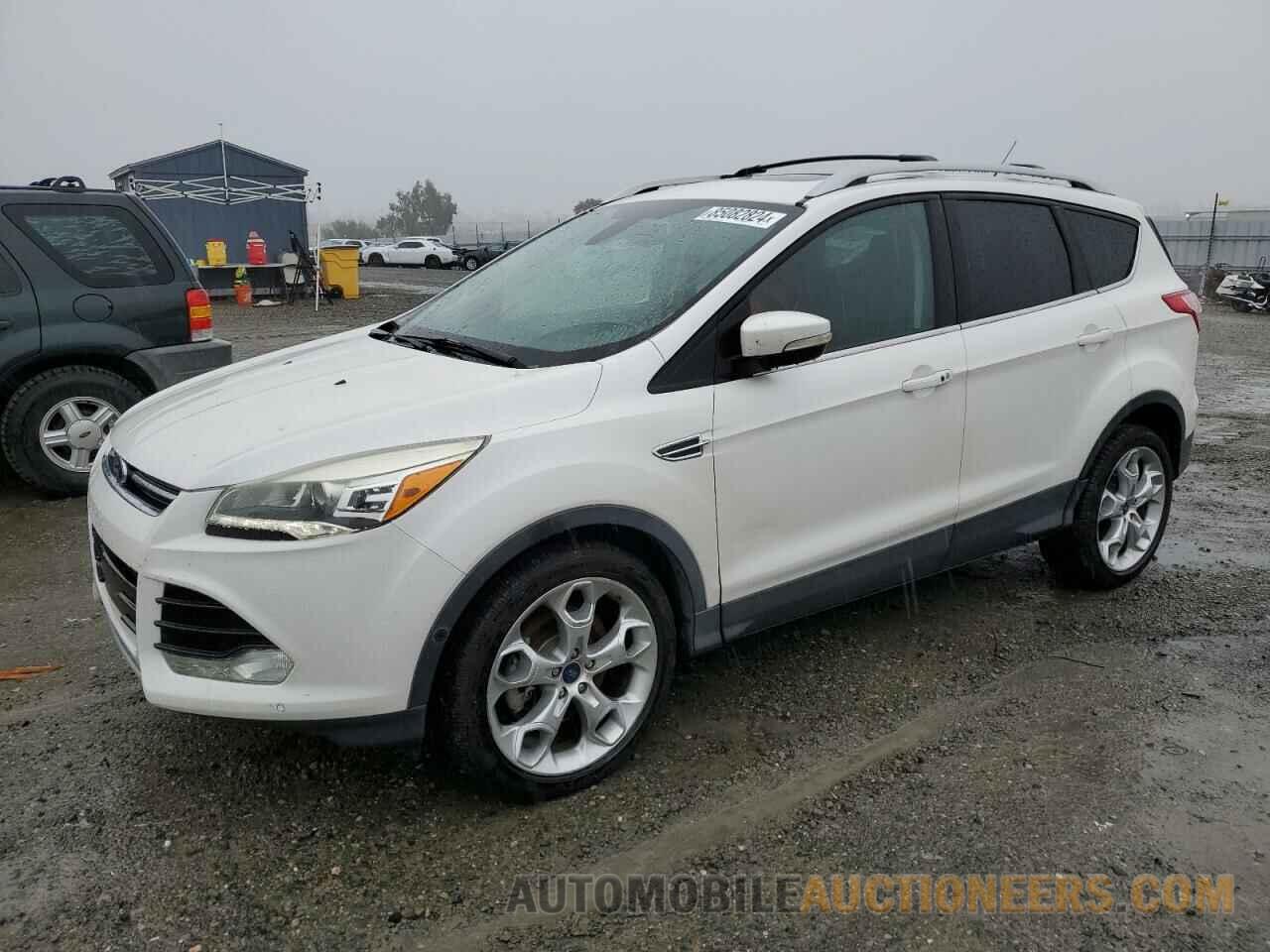 1FMCU0J96DUD70250 FORD ESCAPE 2013