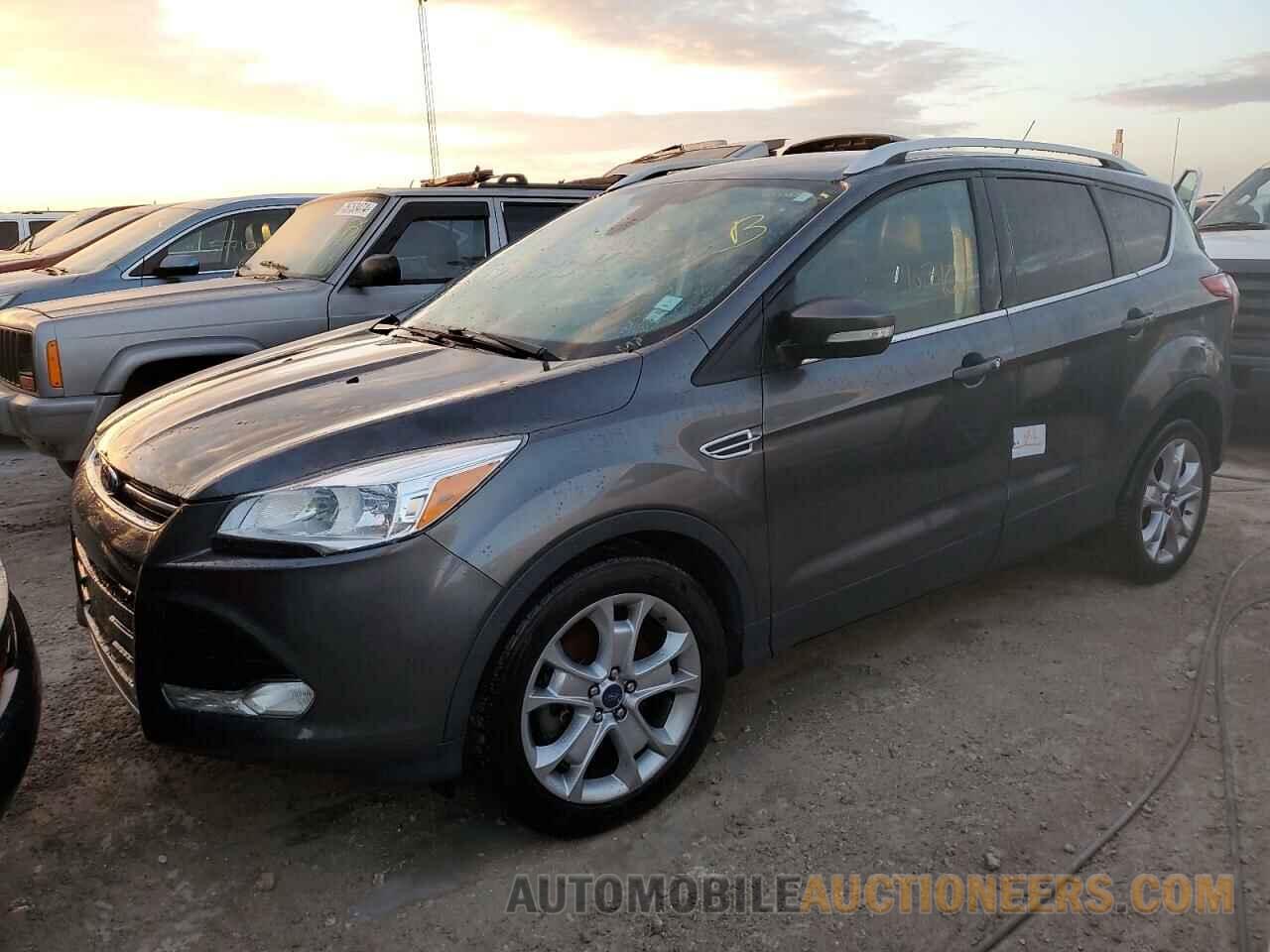 1FMCU0J96FUC10727 FORD ESCAPE 2015