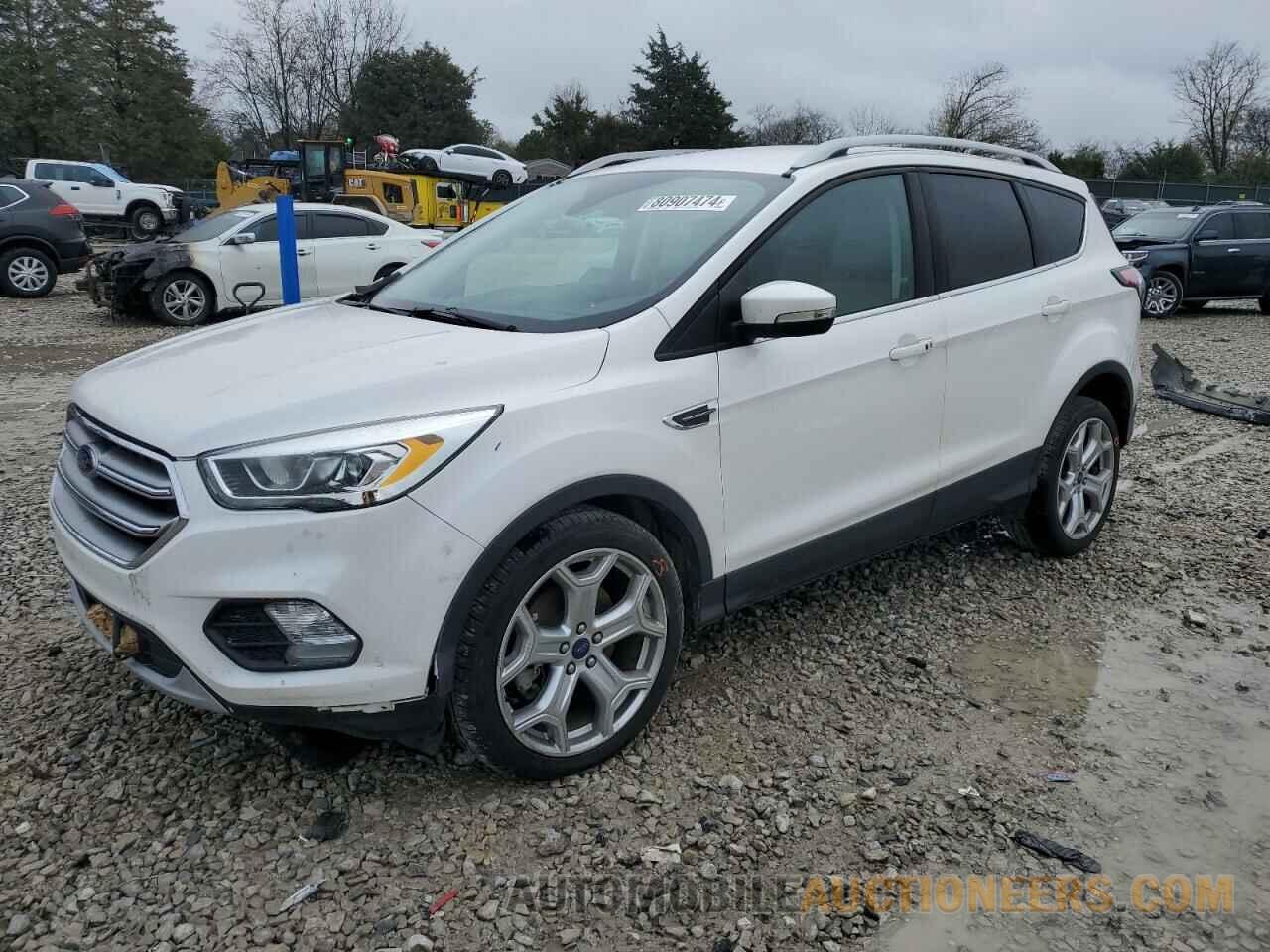 1FMCU0J96HUB49012 FORD ESCAPE 2017