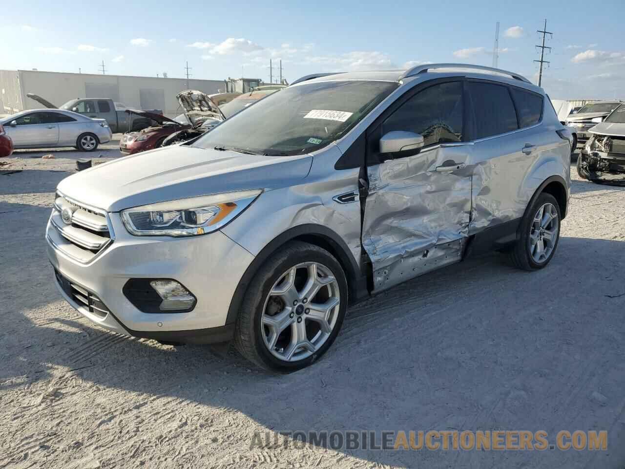 1FMCU0J96HUF01568 FORD ESCAPE 2017