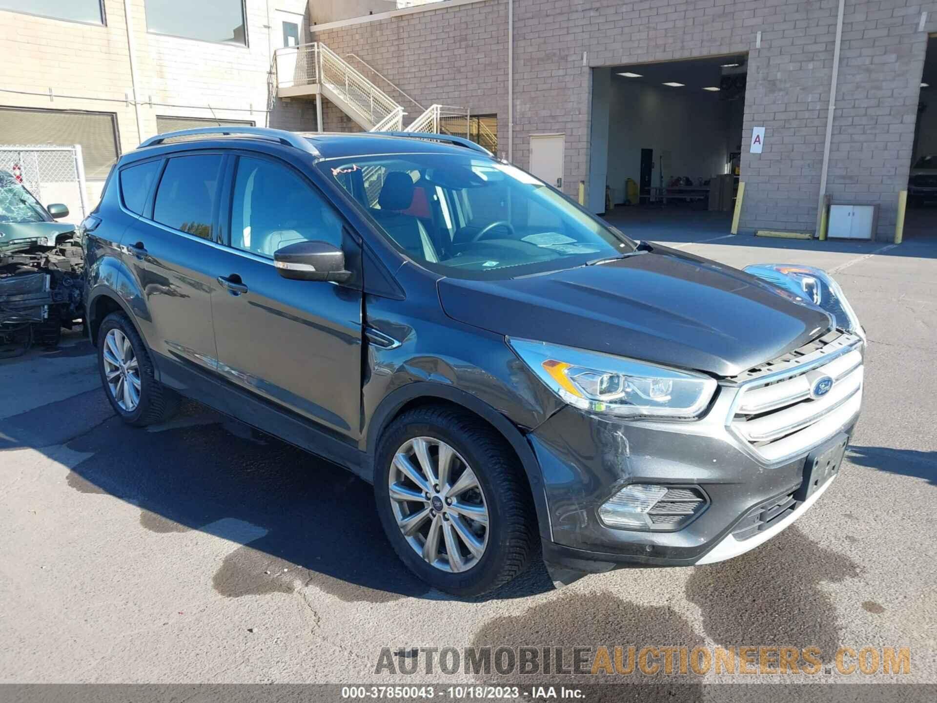 1FMCU0J96JUD59938 FORD ESCAPE 2018