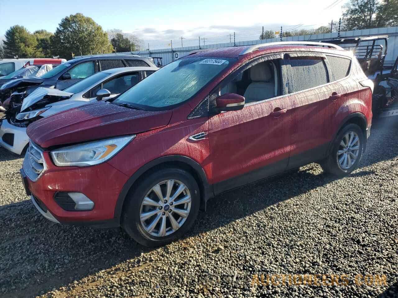 1FMCU0J97HUD04330 FORD ESCAPE 2017