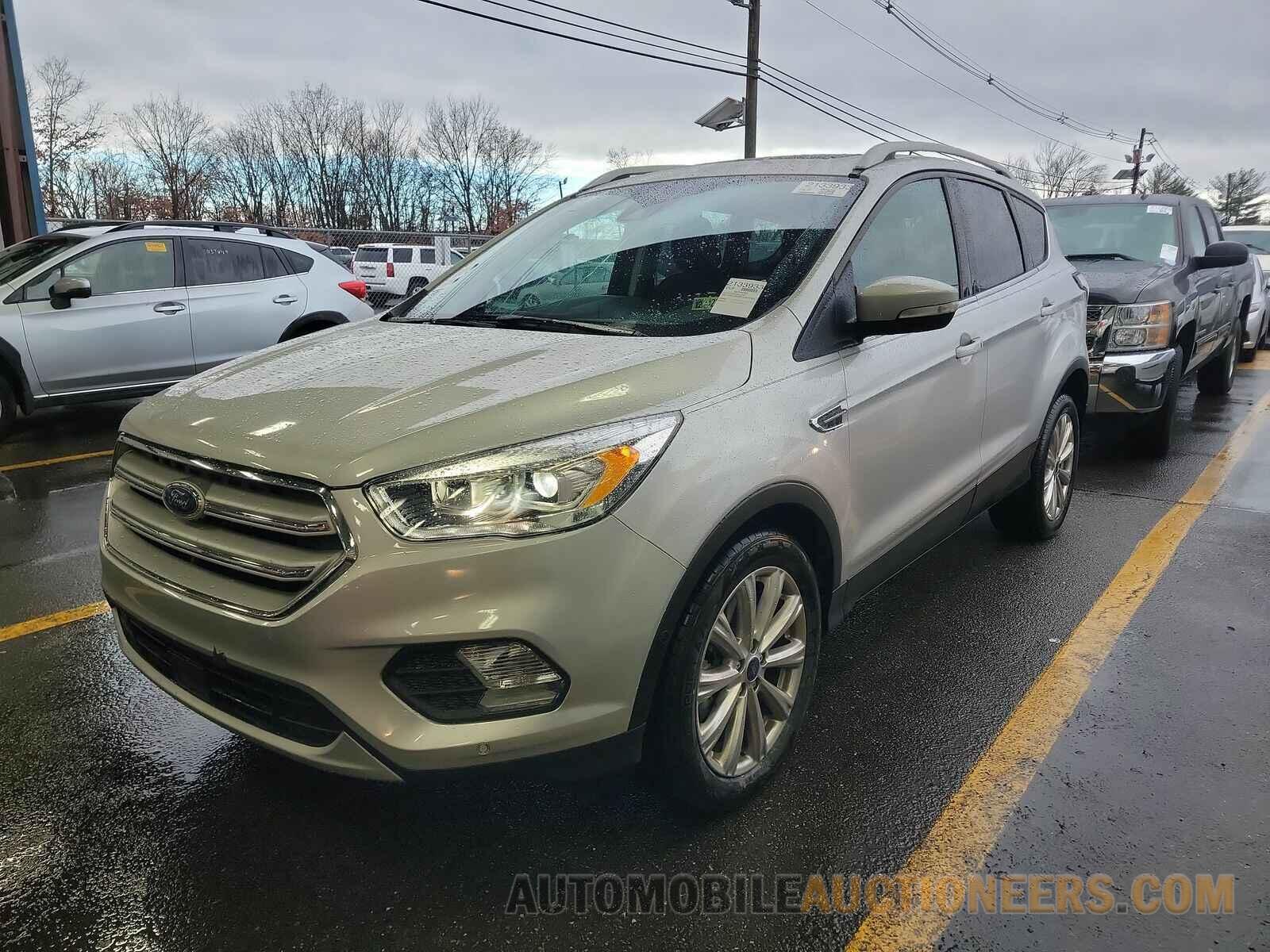 1FMCU0J97JUA01683 Ford Escape 2018