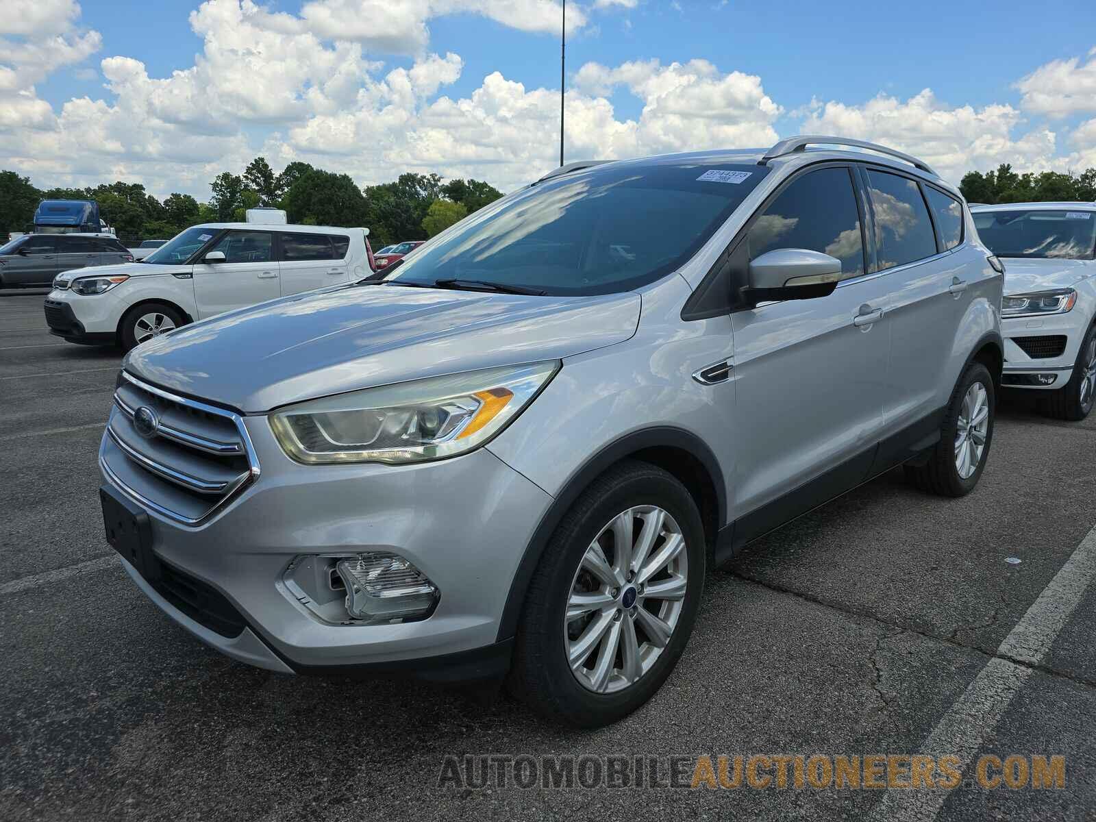 1FMCU0J98HUE20846 Ford Escape 2017