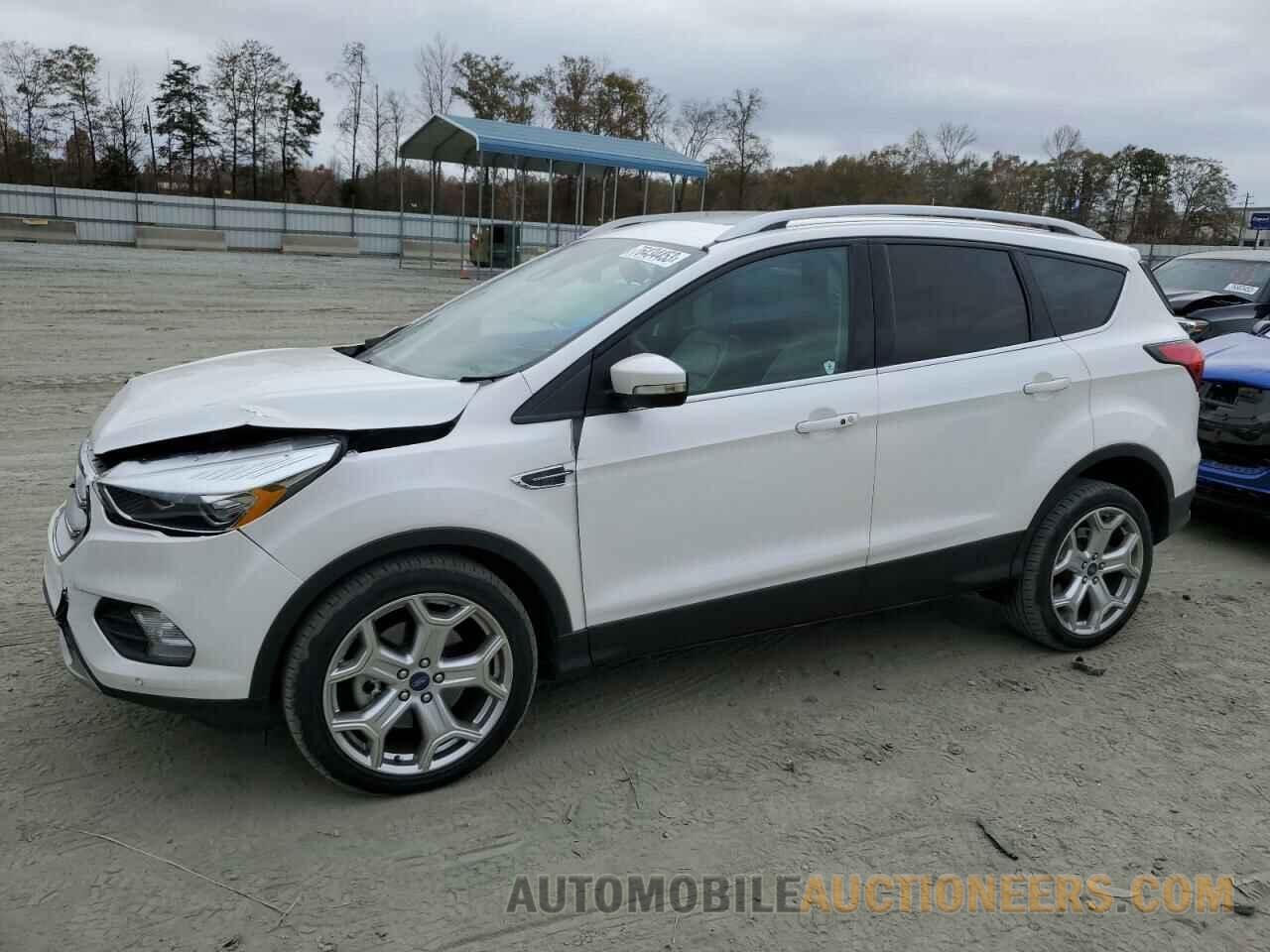 1FMCU0J98KUB94444 FORD ESCAPE 2019