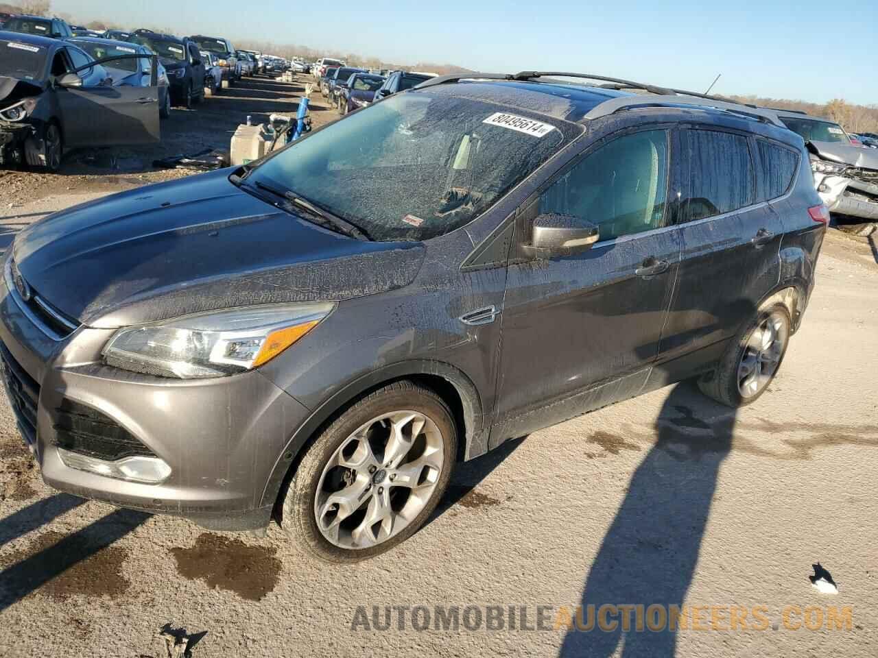 1FMCU0J99DUC14588 FORD ESCAPE 2013