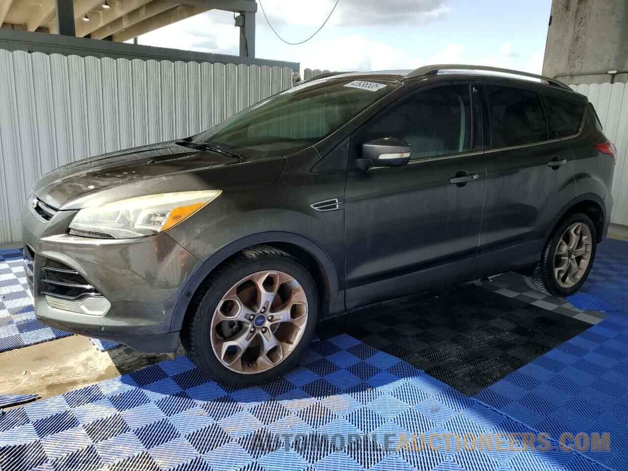 1FMCU0J99FUB56579 FORD ESCAPE 2015