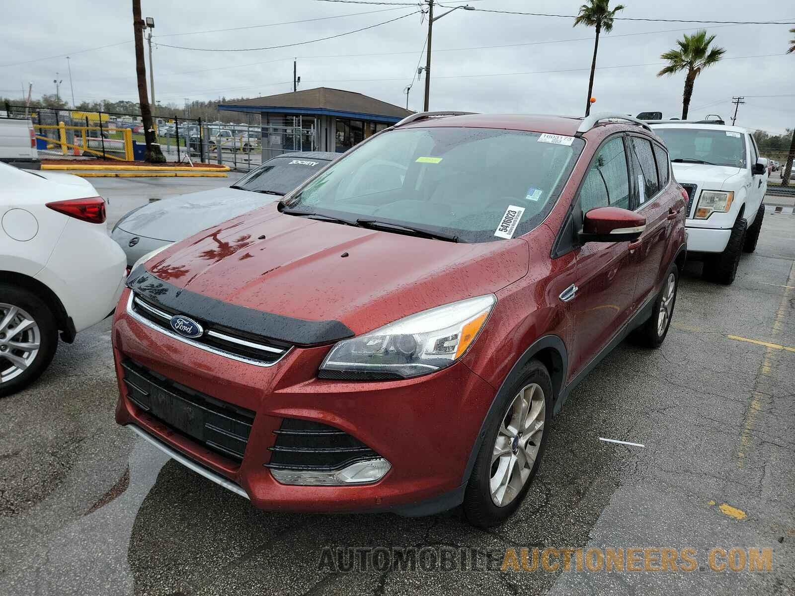 1FMCU0J99FUB74905 Ford Escape 2015