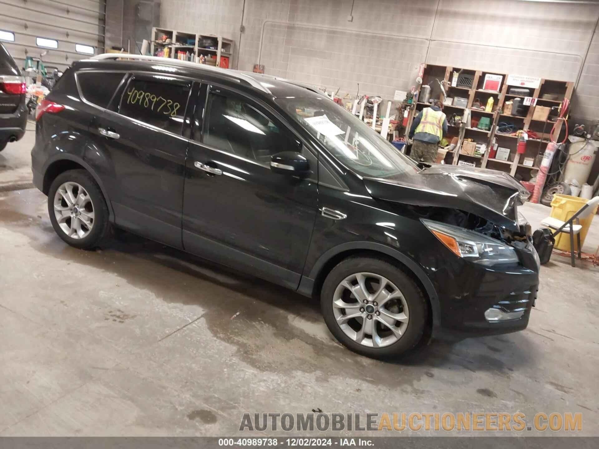 1FMCU0J99FUC23584 FORD ESCAPE 2015