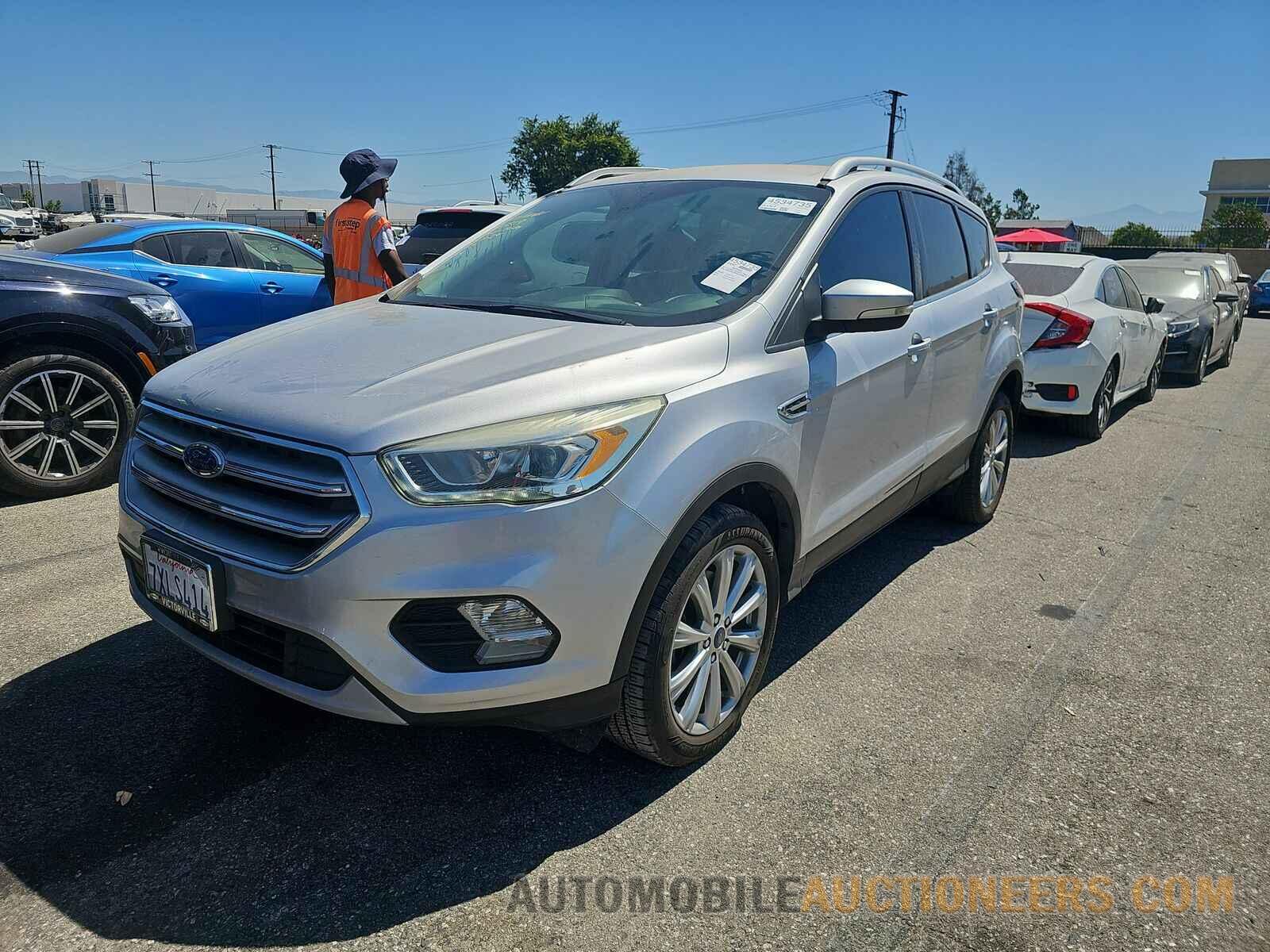 1FMCU0J99HUC26519 Ford Escape 2017