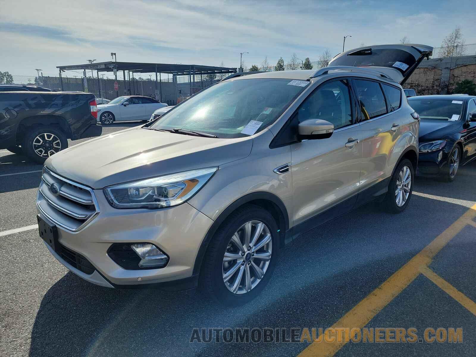 1FMCU0J99HUC96053 Ford Escape 2017