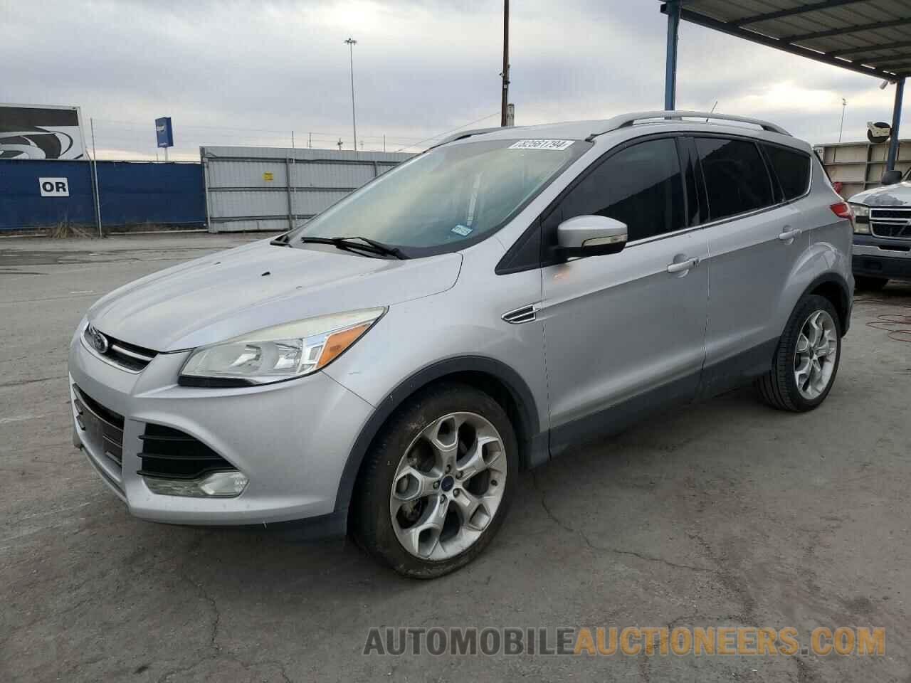 1FMCU0J9XFUA65367 FORD ESCAPE 2015