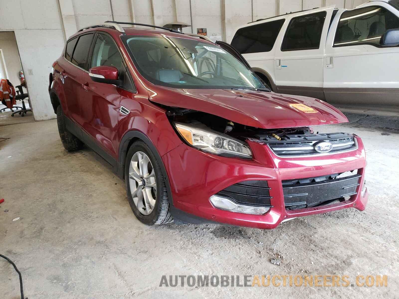 1FMCU0J9XFUB73018 FORD ESCAPE 2015