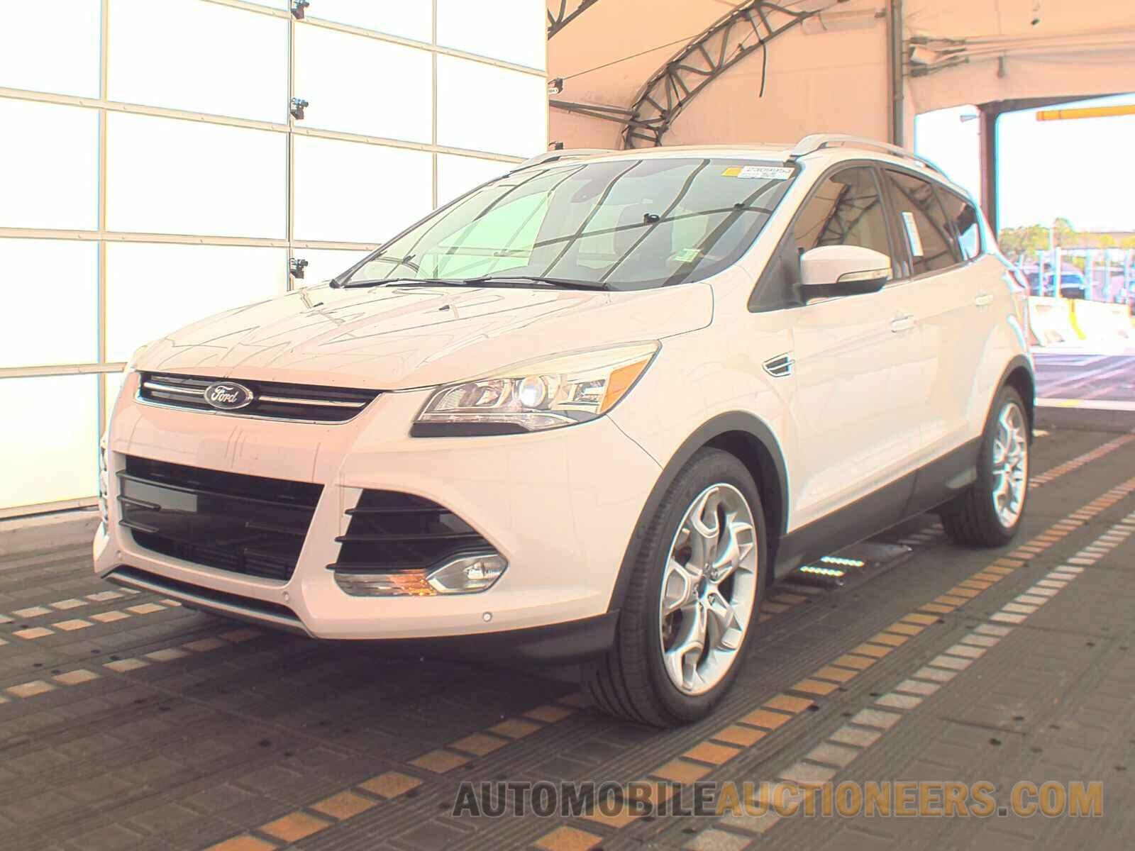 1FMCU0J9XGUA04120 Ford Escape 2016