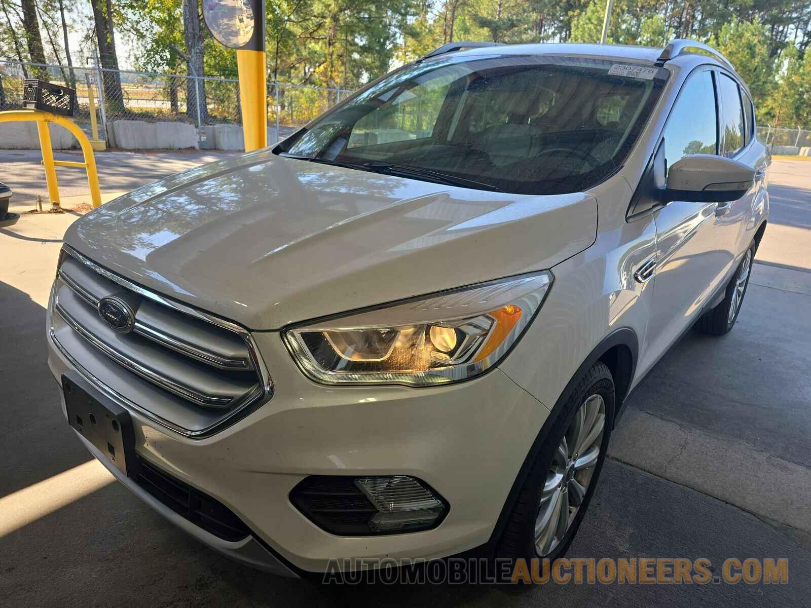 1FMCU0J9XHUE13347 Ford Escape 2017