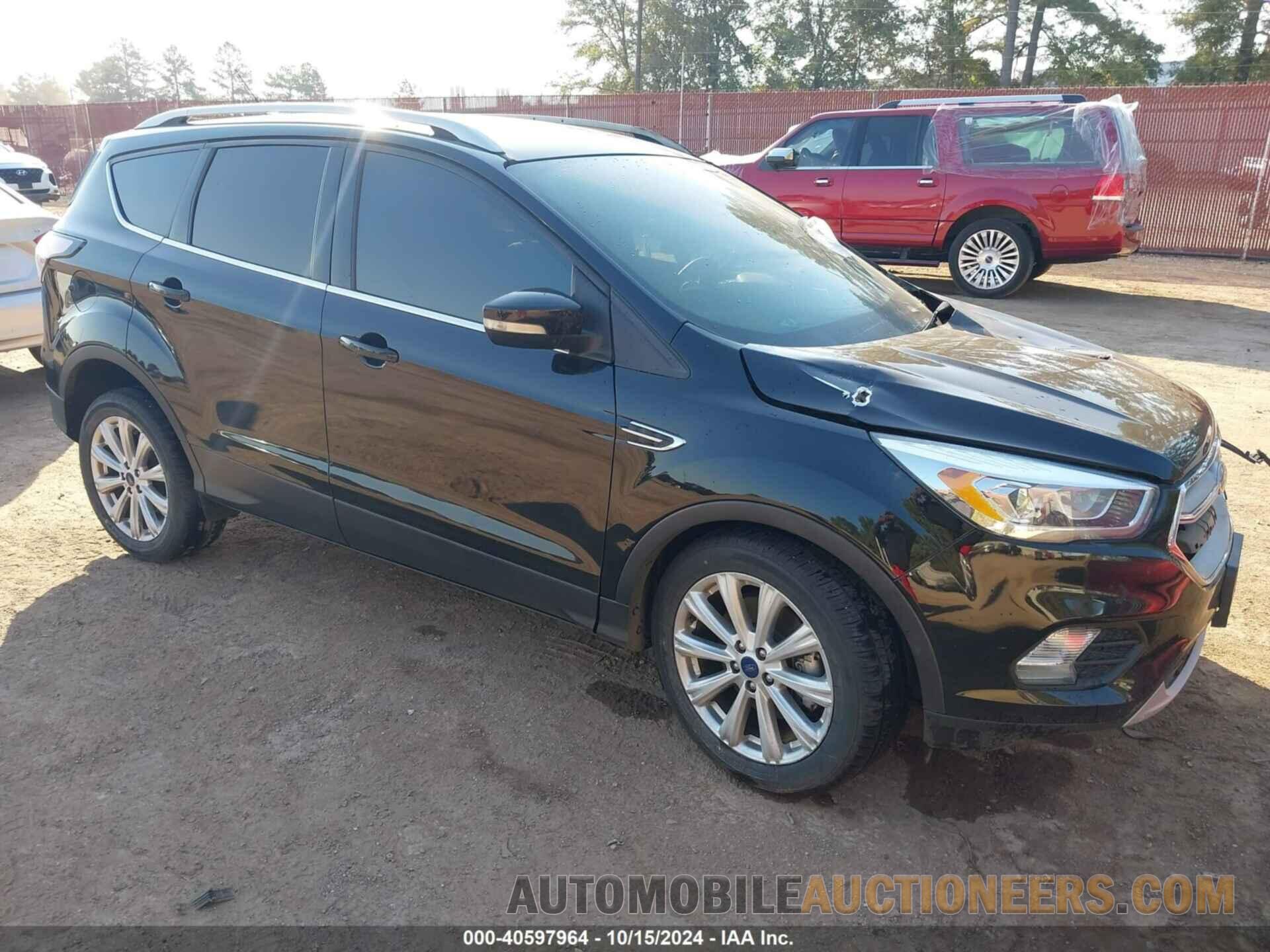 1FMCU0J9XHUF07275 FORD ESCAPE 2017