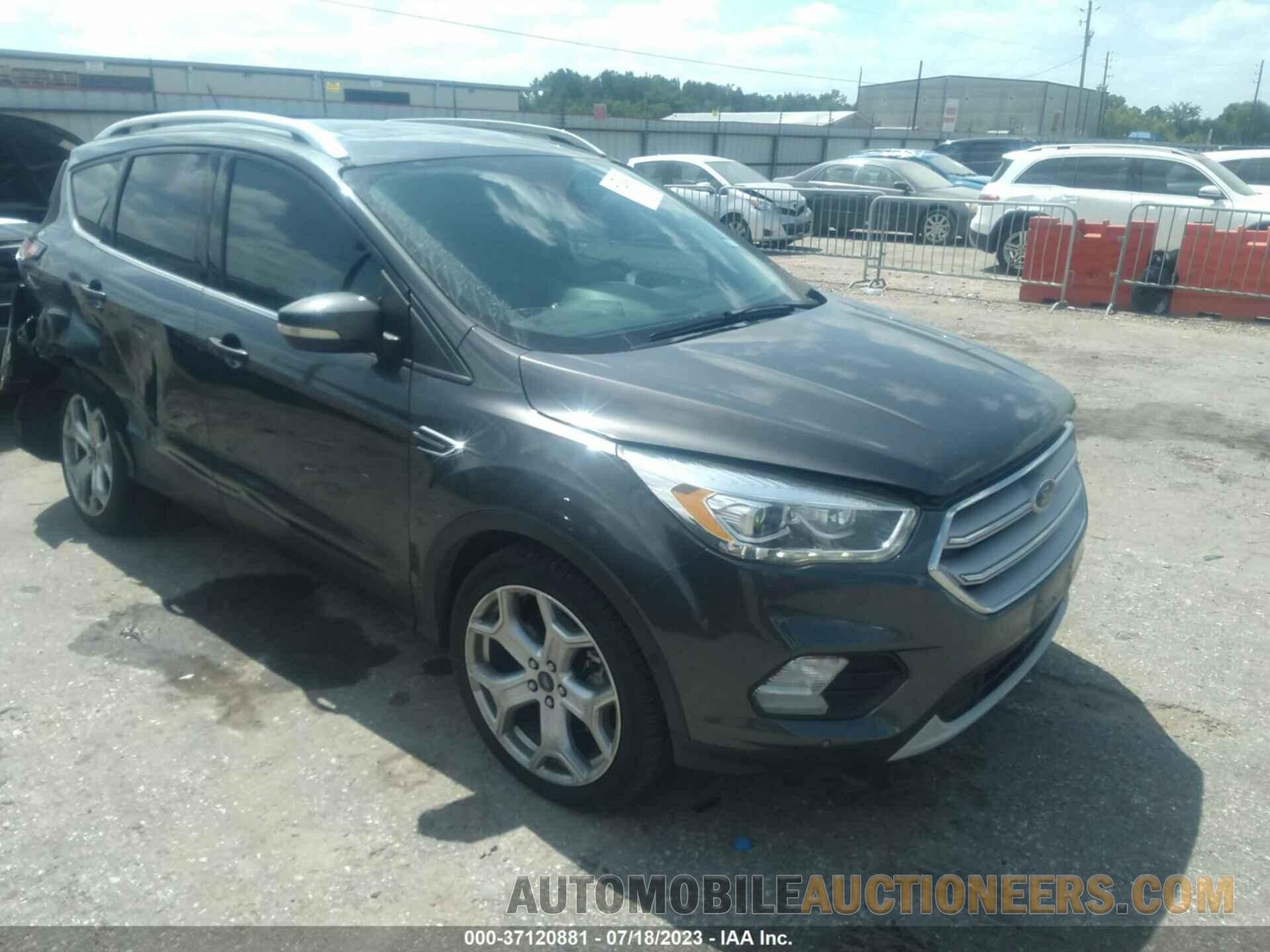 1FMCU0J9XJUA22320 FORD ESCAPE 2018