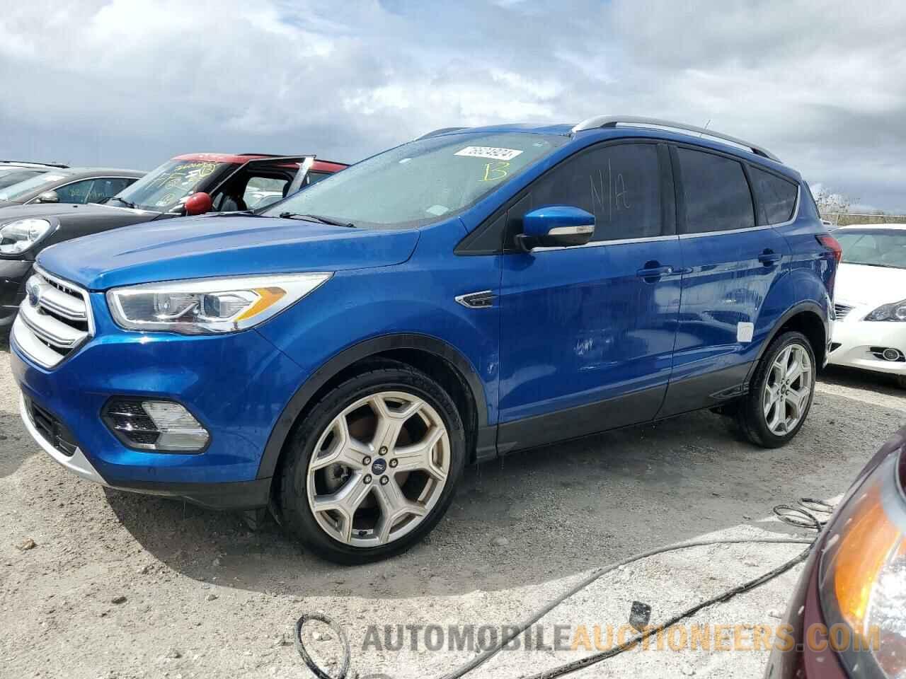 1FMCU0J9XKUB85213 FORD ESCAPE 2019