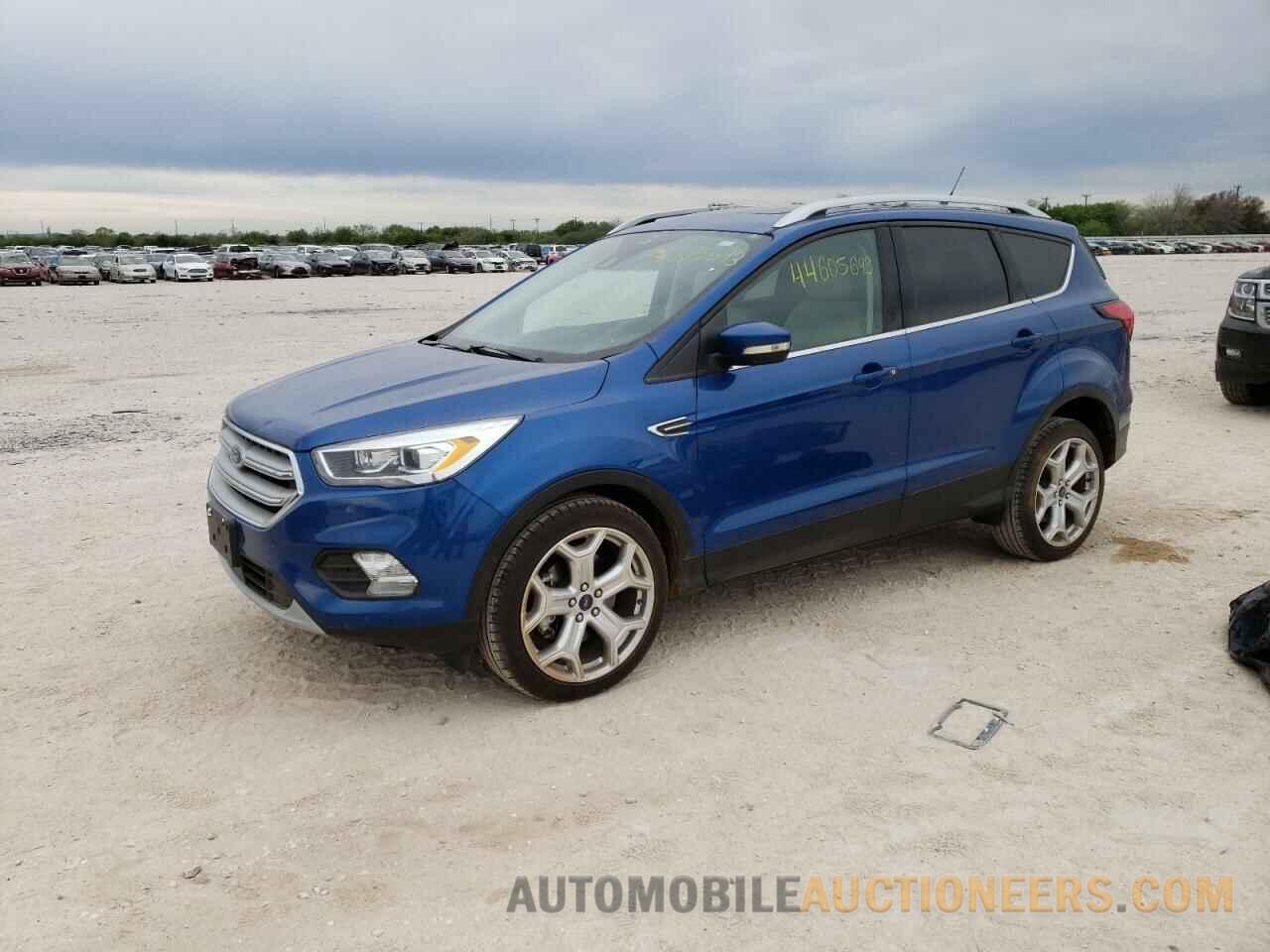 1FMCU0J9XKUC30005 FORD ESCAPE 2019