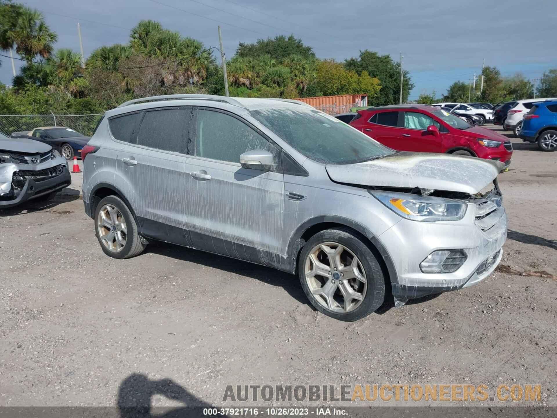 1FMCU0J9XKUC37228 FORD ESCAPE 2019