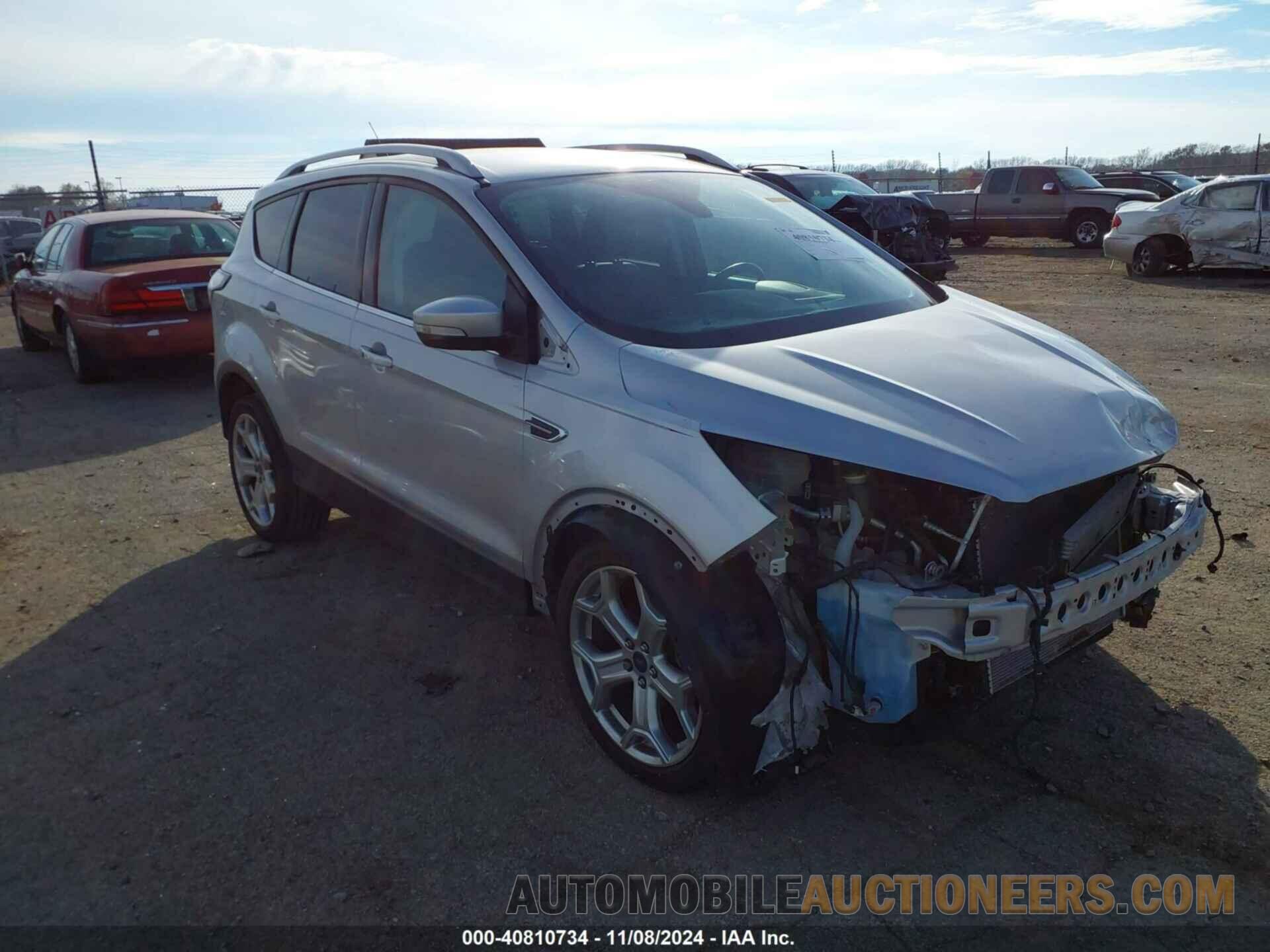 1FMCU0JD1HUB06248 FORD ESCAPE 2017