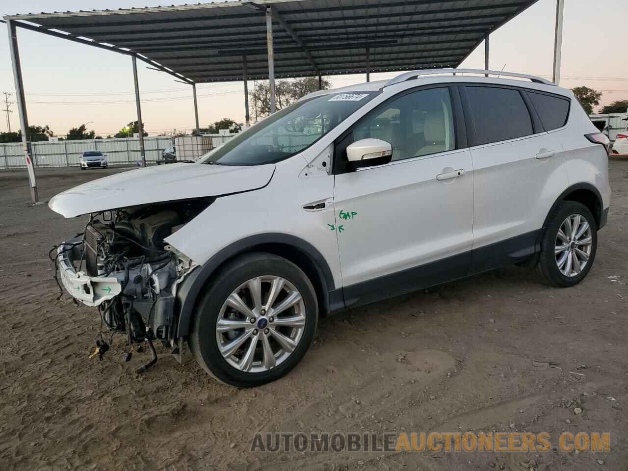 1FMCU0JD4HUE74116 FORD ESCAPE 2017