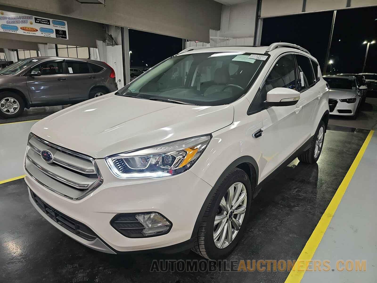 1FMCU0JD5HUD41154 Ford Escape 2017