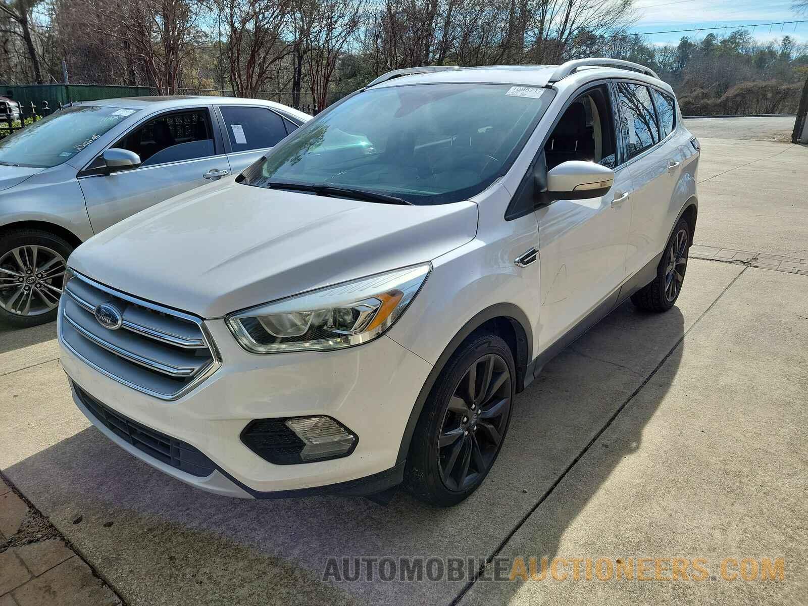 1FMCU0JD6HUD81436 Ford Escape 2017