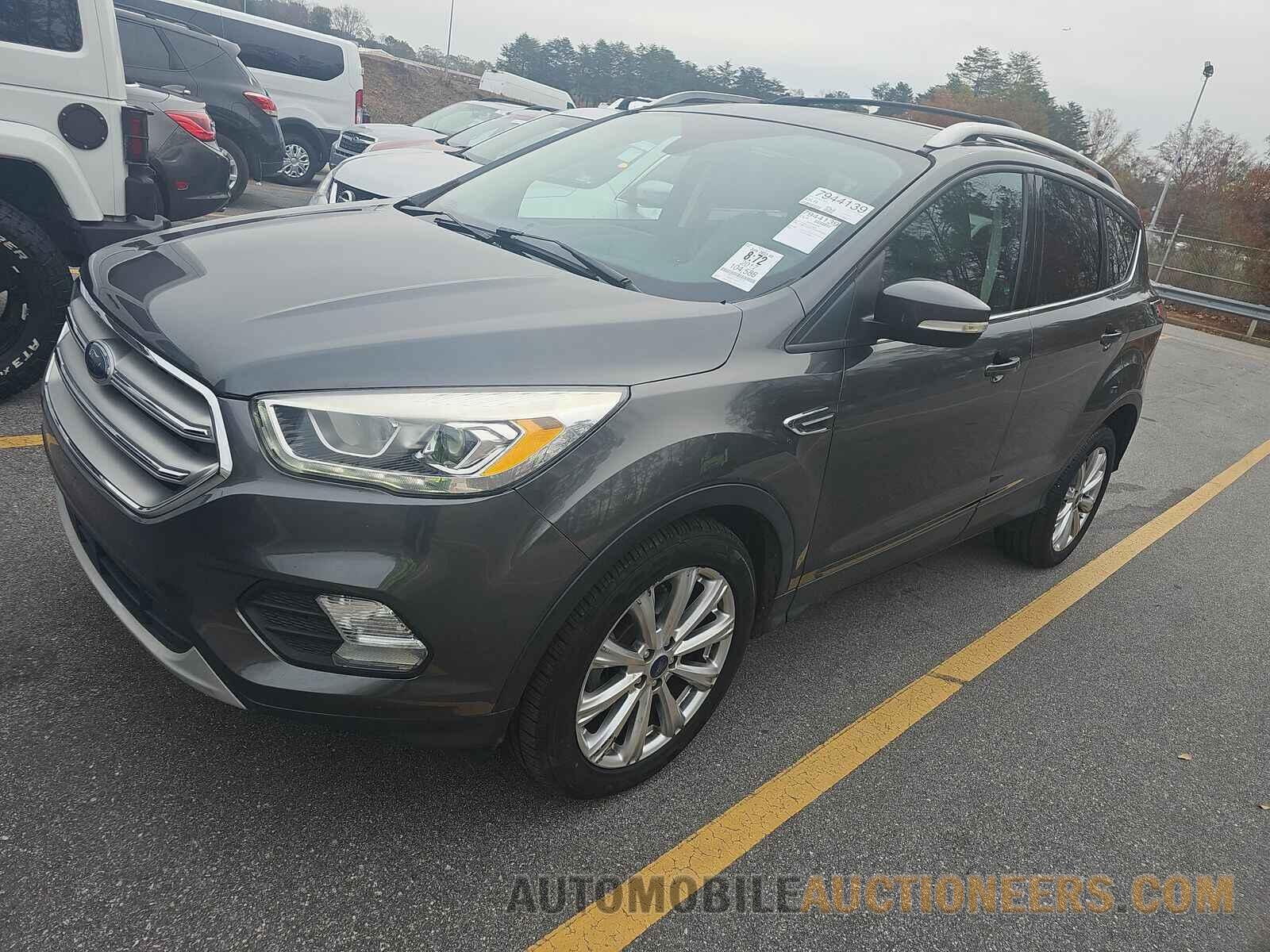 1FMCU0JD7HUA02492 Ford Escape 2017