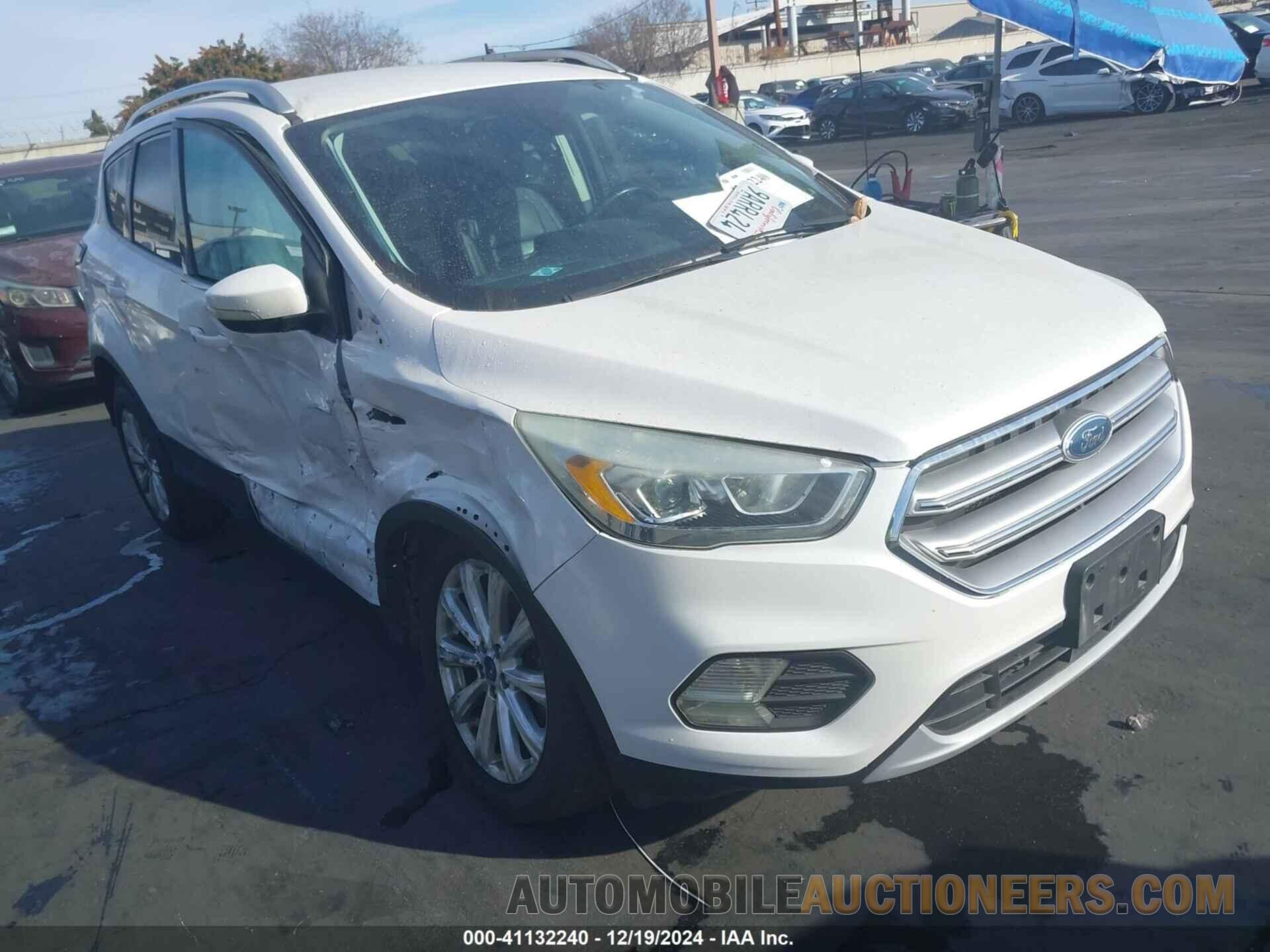 1FMCU0JD7HUC88280 FORD ESCAPE 2017