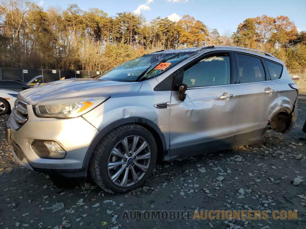 1FMCU0JD8HUE12346 FORD ESCAPE 2017