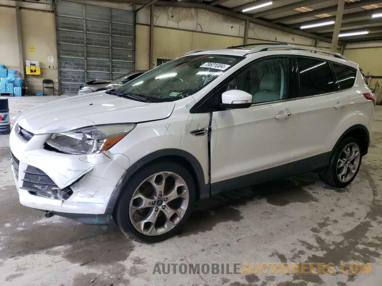 1FMCU0JX5GUA26847 FORD ESCAPE 2016