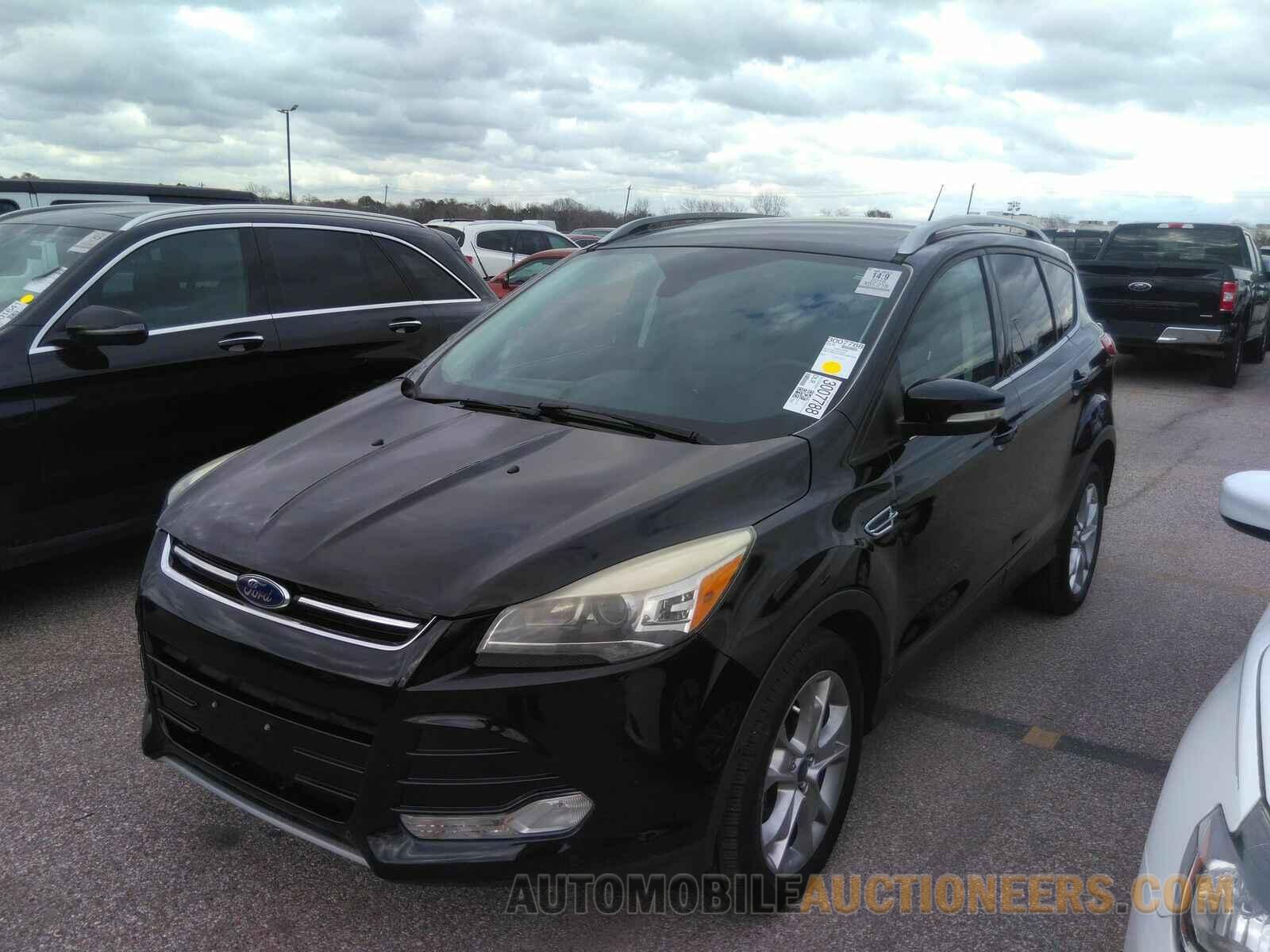 1FMCU0JX6GUB05928 Ford Escape 2016