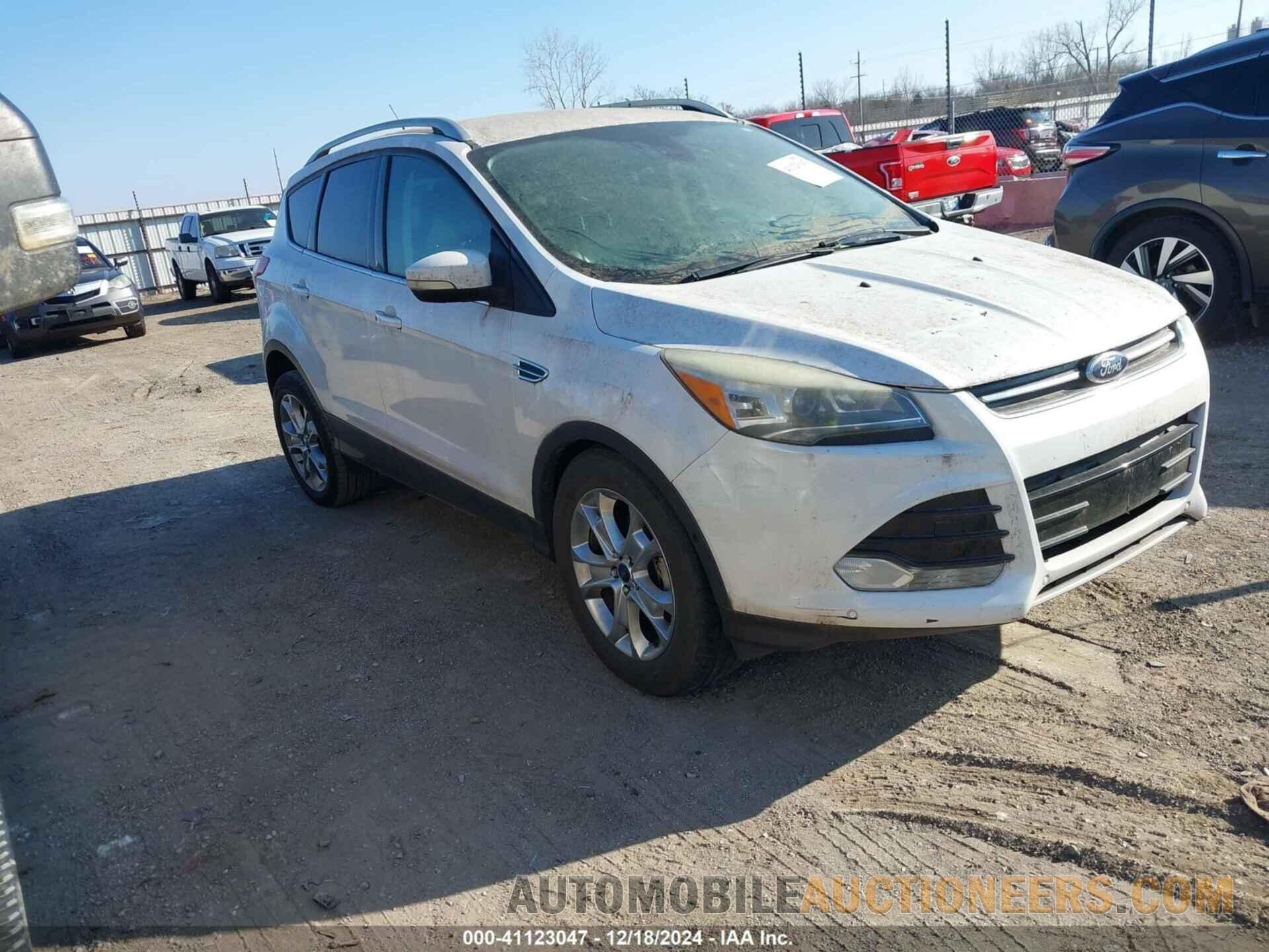 1FMCU0JX8FUA17056 FORD ESCAPE 2015