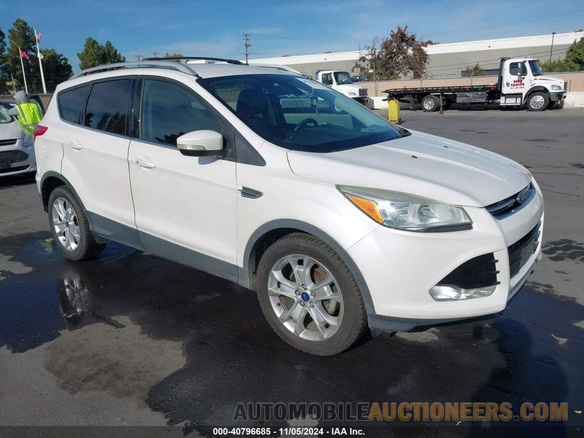 1FMCU0JX9FUC43722 FORD ESCAPE 2015