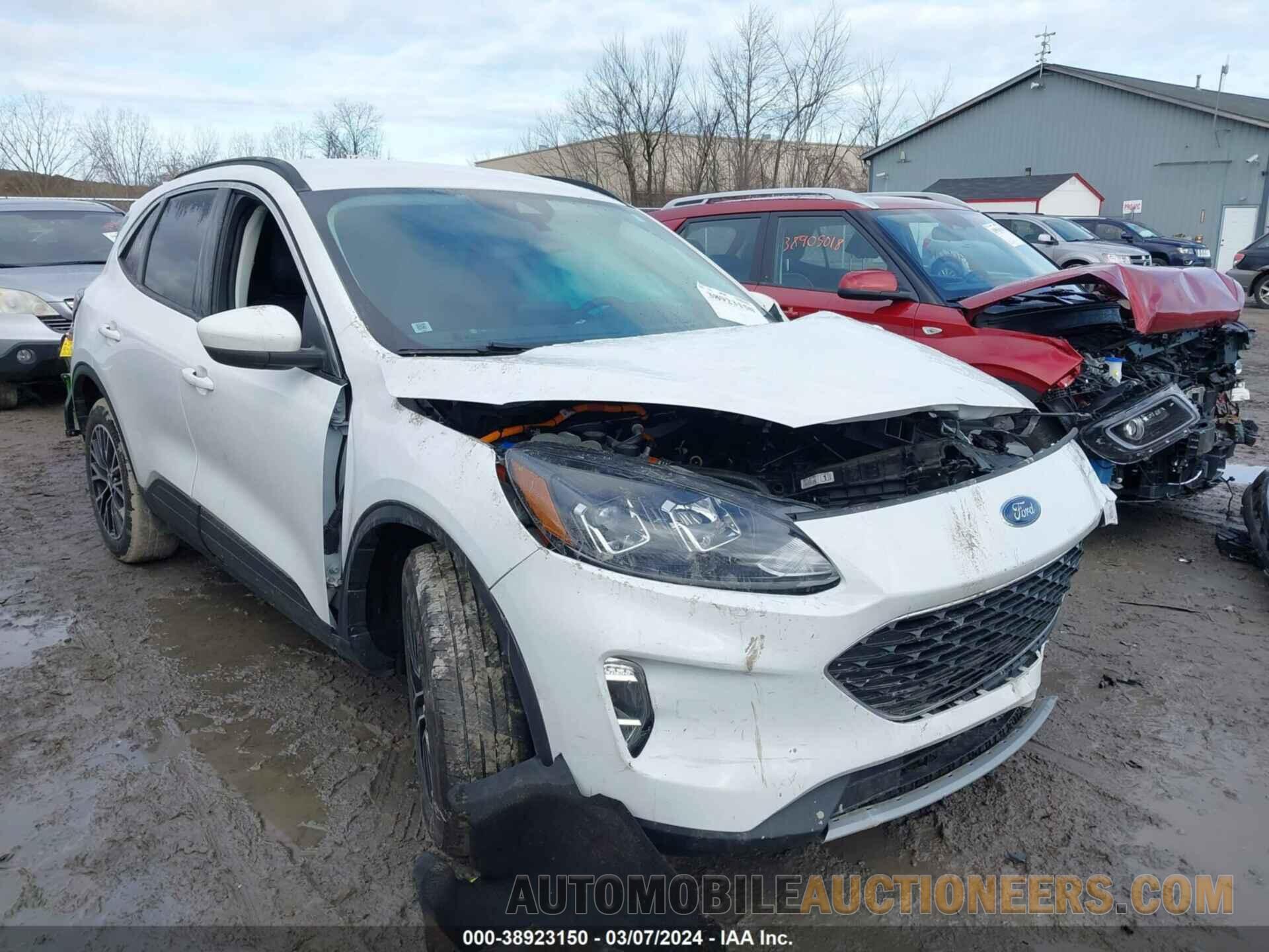 1FMCU0KZ0NUA22475 FORD ESCAPE 2022