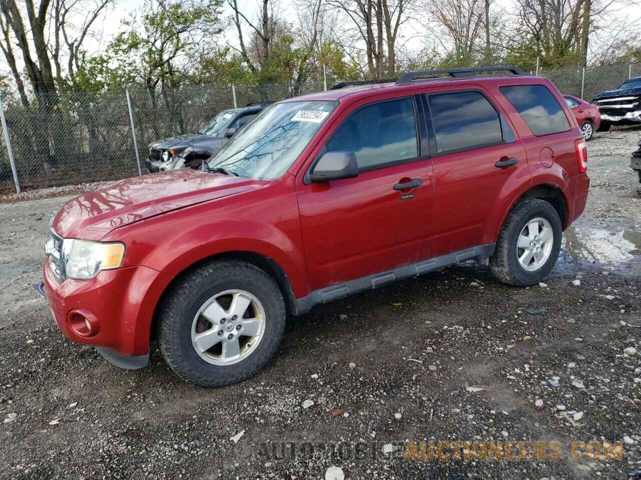 1FMCU9D78BKB29300 FORD ESCAPE 2011