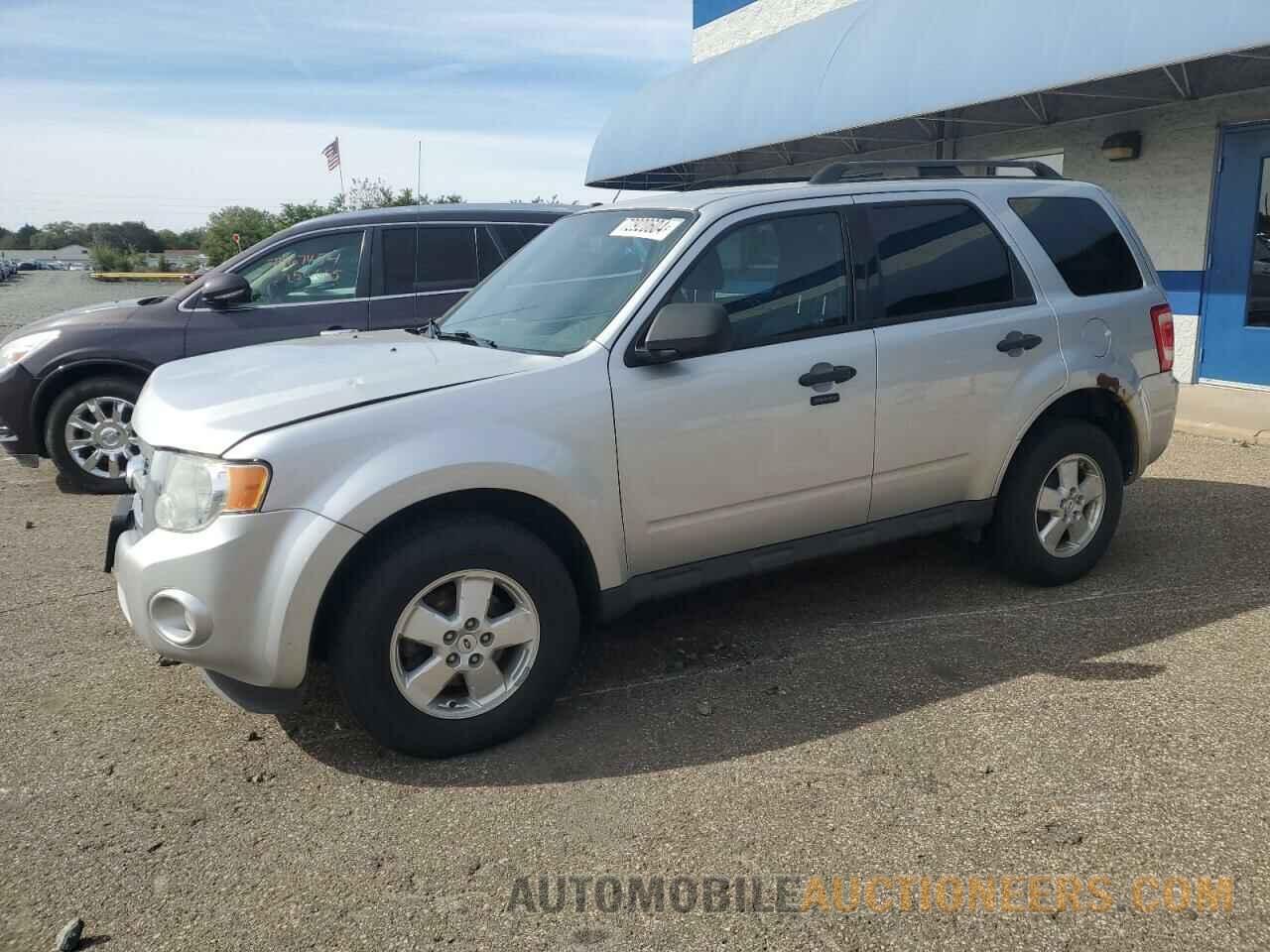 1FMCU9DG2BKC04668 FORD ESCAPE 2011