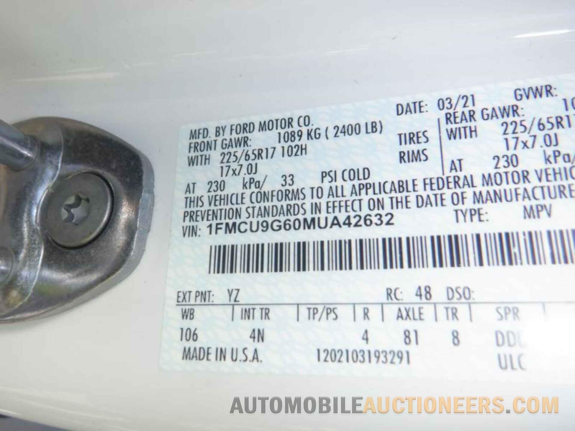 1FMCU9G60MUA42632 FORD ESCAPE 2021