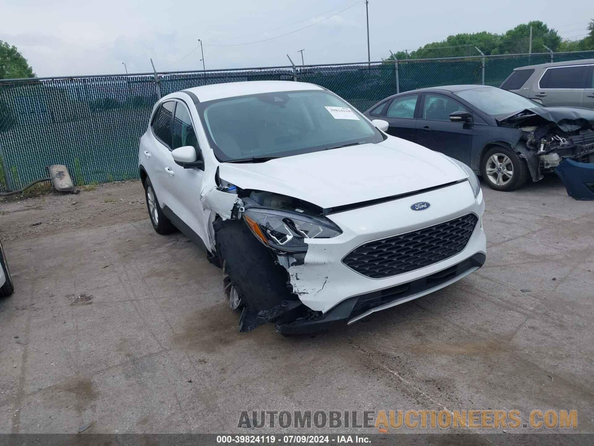 1FMCU9G62MUA10295 FORD ESCAPE 2021