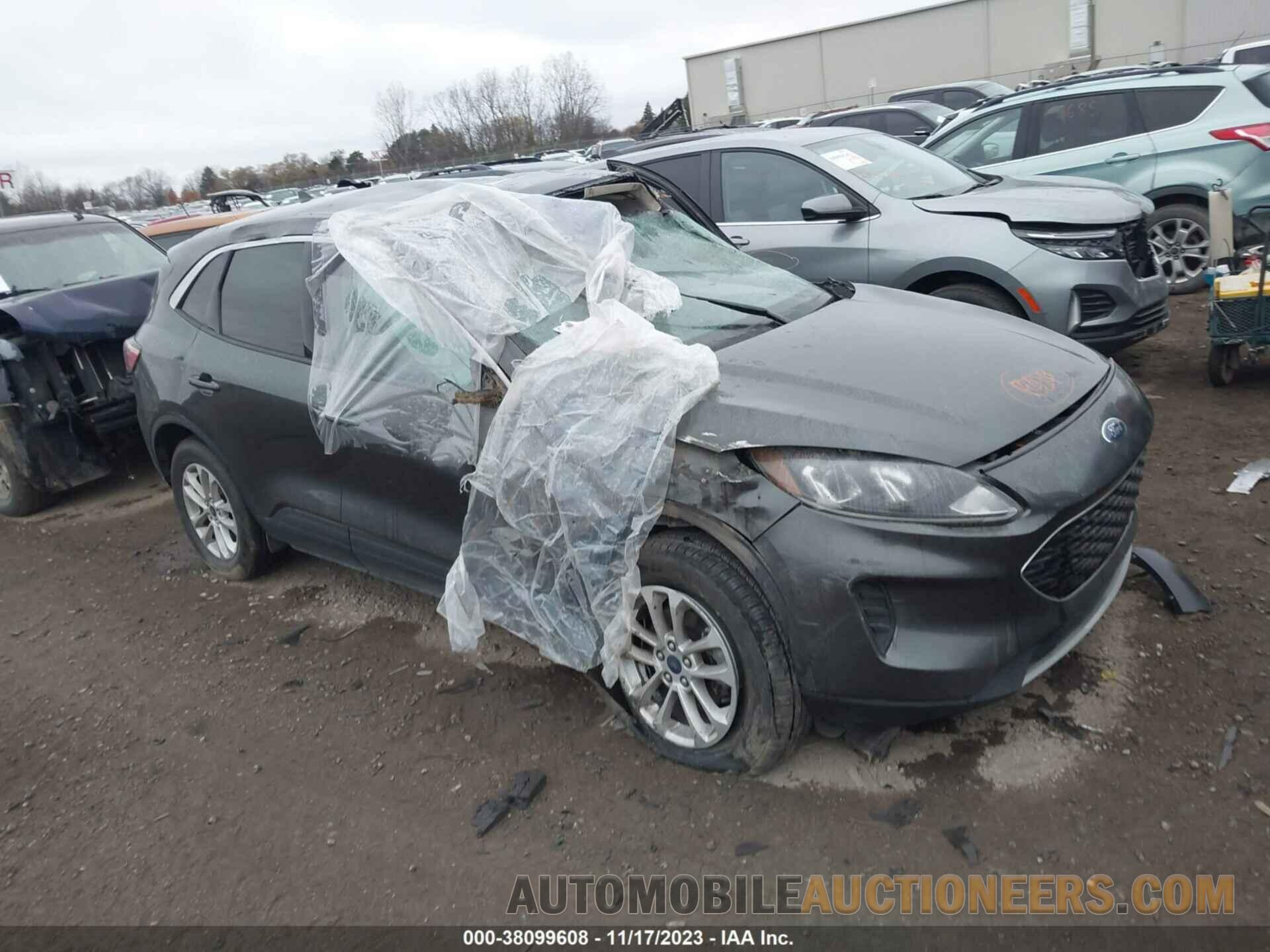 1FMCU9G63LUB65355 FORD ESCAPE 2020