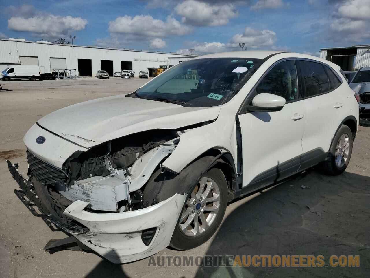 1FMCU9G64LUB47768 FORD ESCAPE 2020