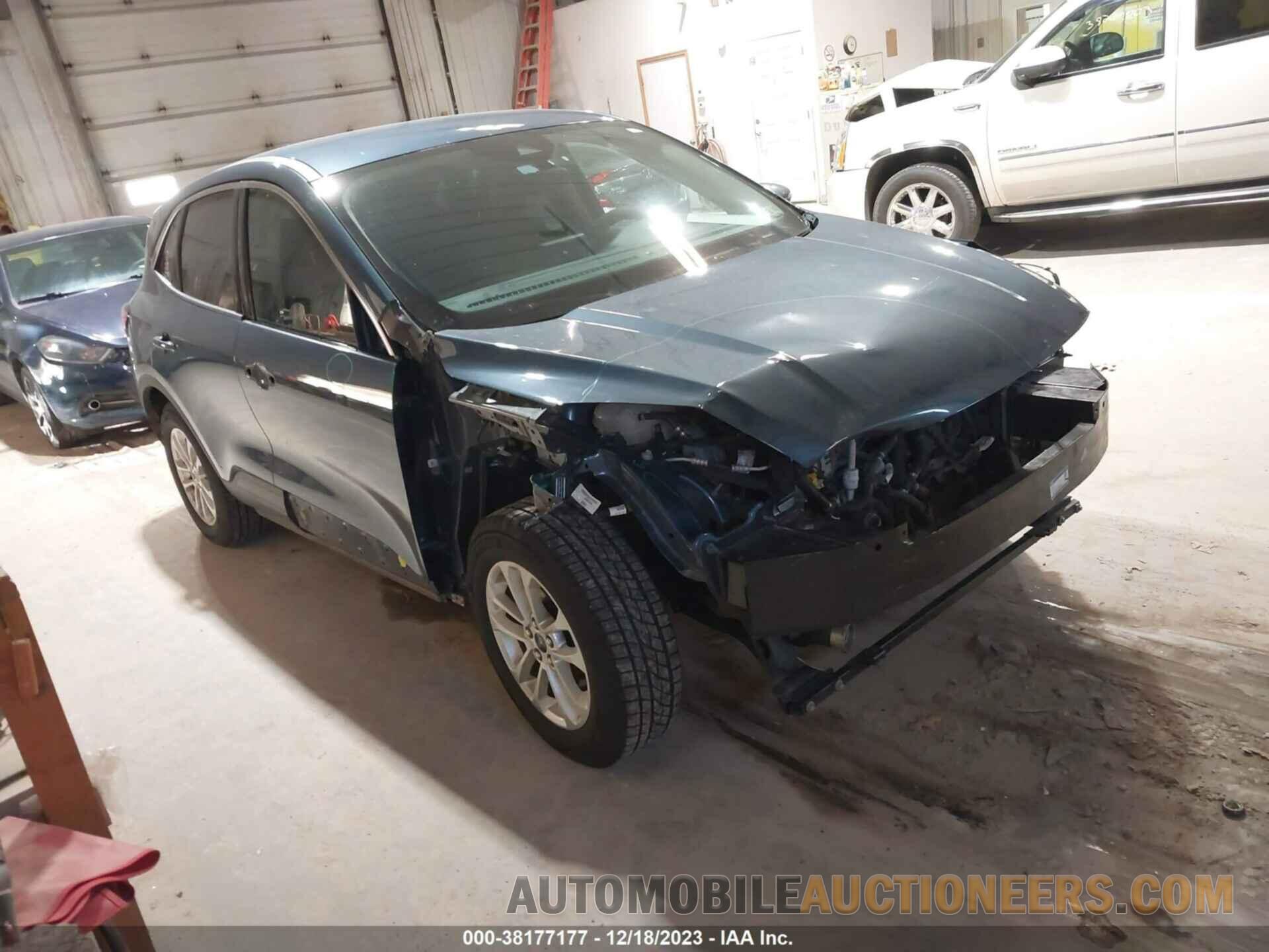 1FMCU9G69LUB59298 FORD ESCAPE 2020