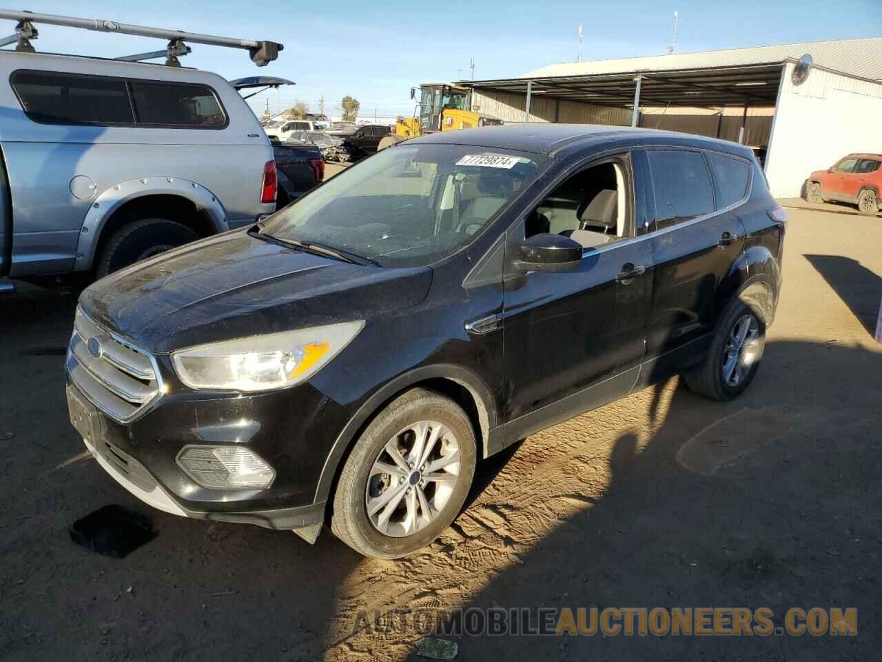 1FMCU9G90HUA95671 FORD ESCAPE 2017